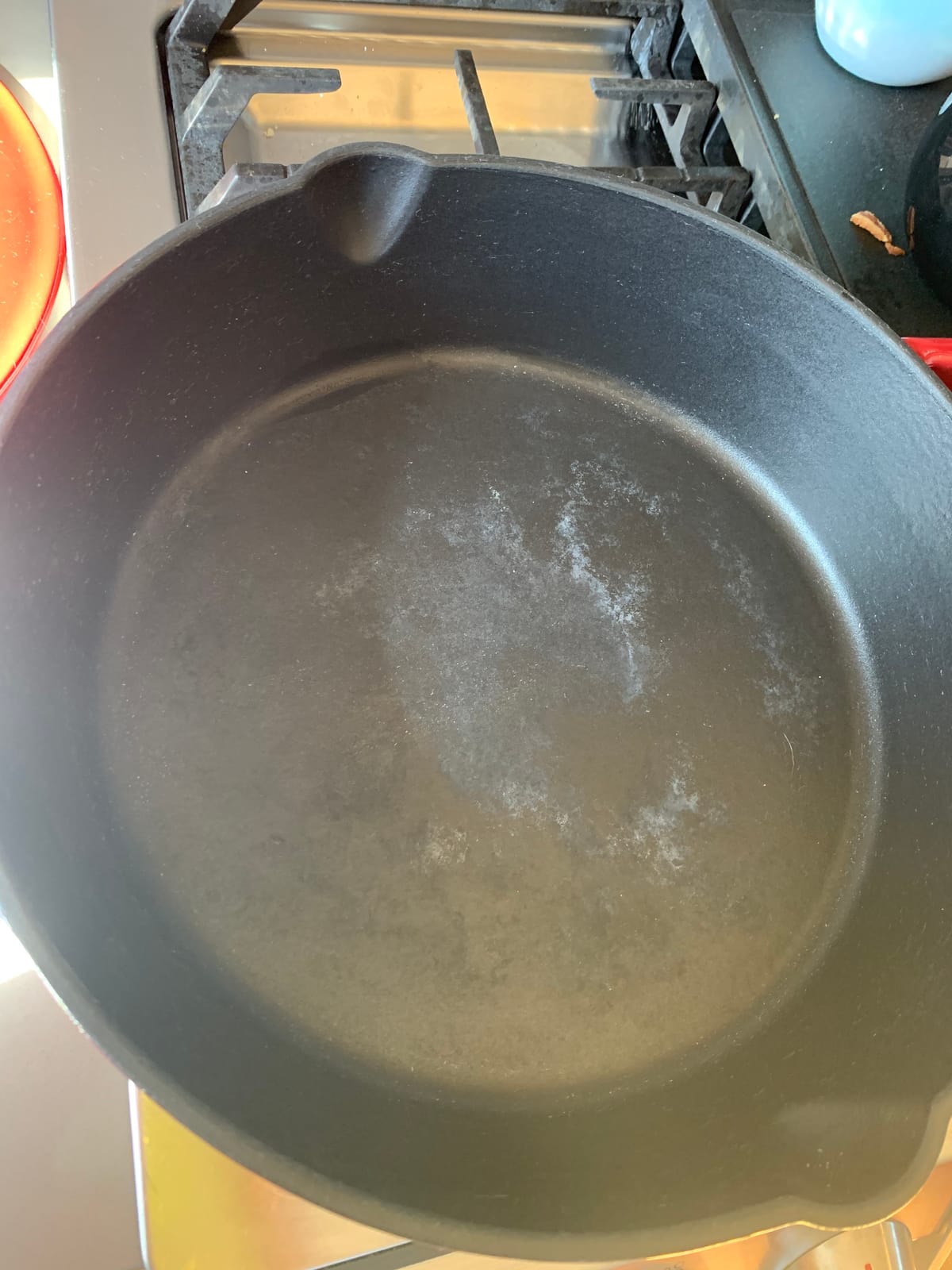 Cuisinart Chef's Classic Enameled Cast Iron 10-Inch Round Fry Pan, Cardinal Red customer photo 2