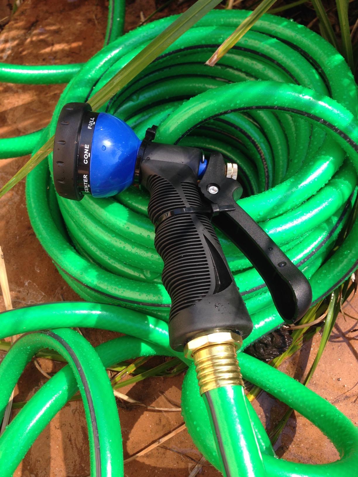 VIKING Garden Hose Nozzle with 8 Spray Patterns for Washing Cars customer photo 1