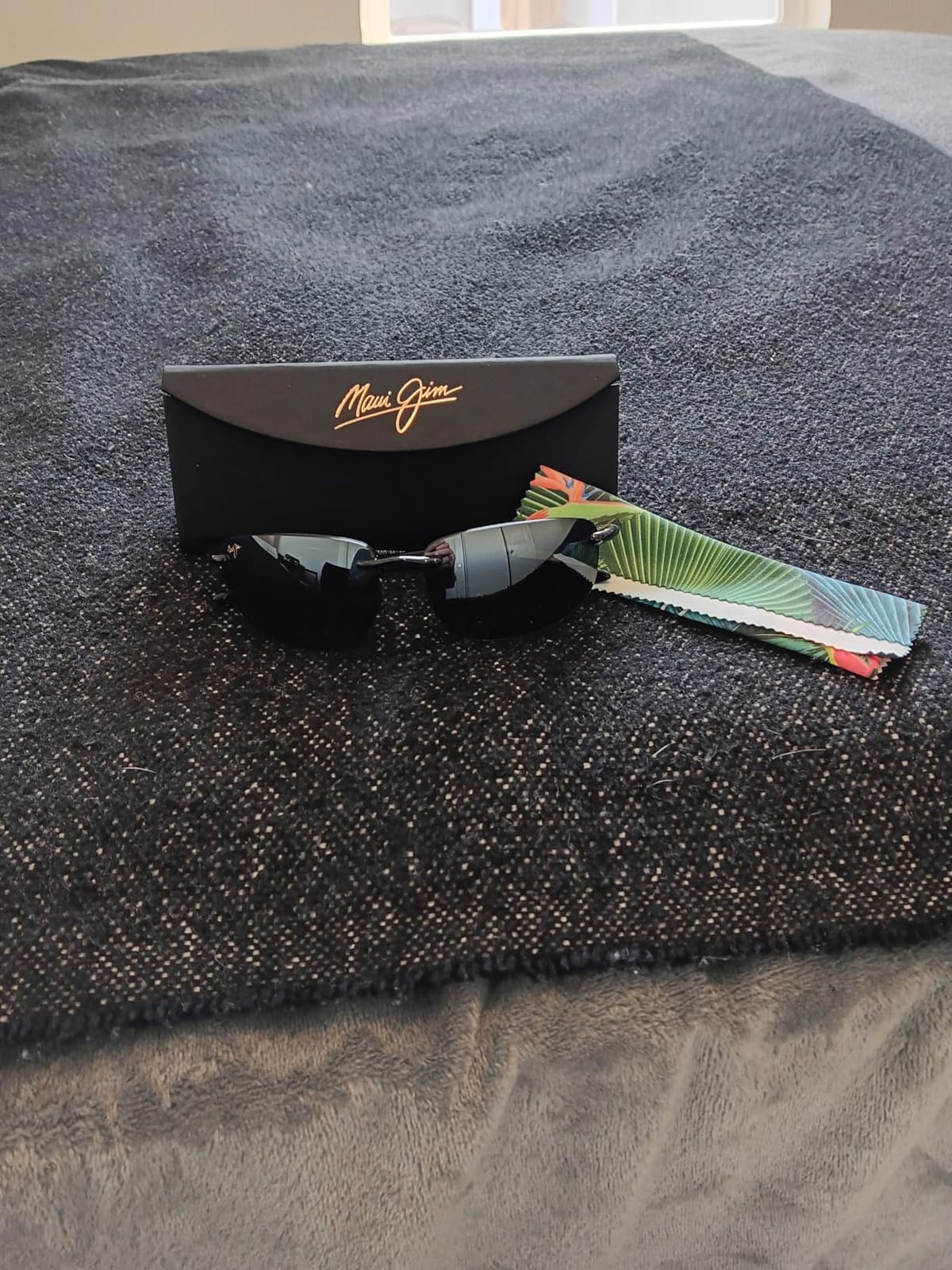 Maui Jim Polarized Men's and Women's Hookipa Rectangular Sunglasses customer photo 2