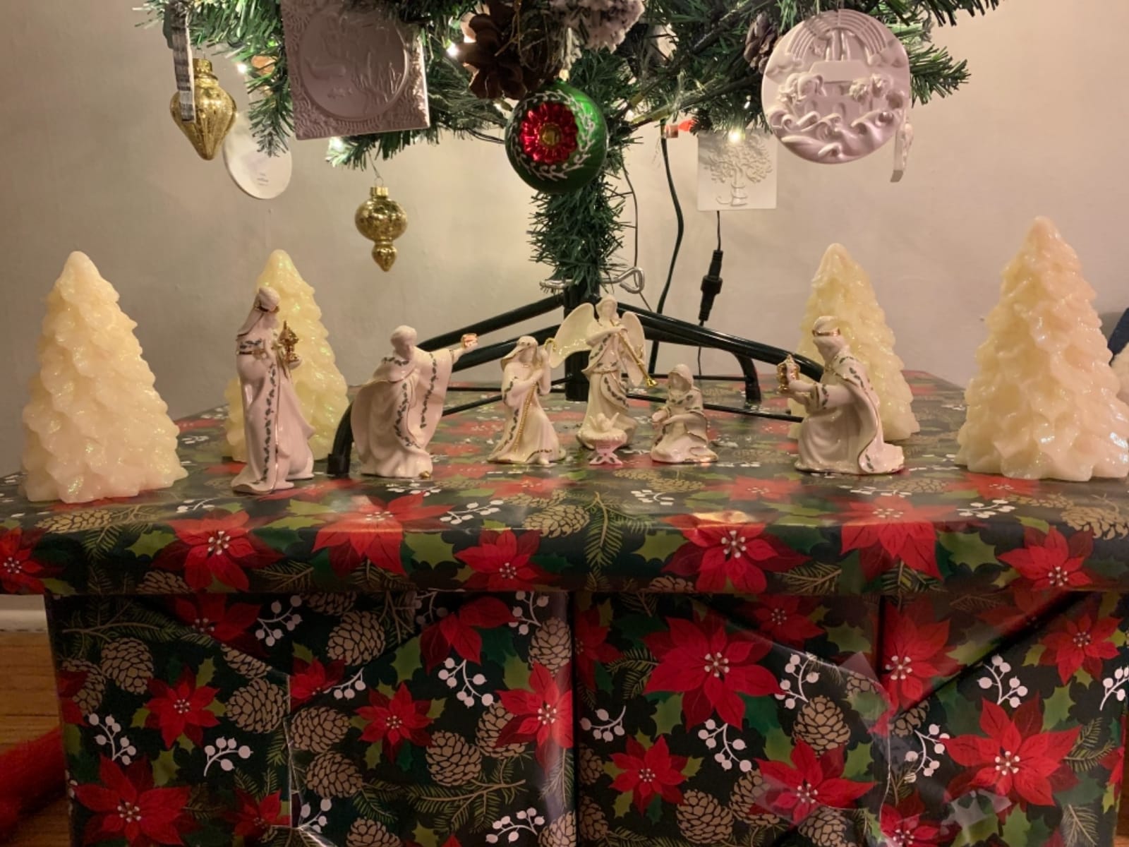 Lenox Holiday Christmas 7-Piece Mini Nativity Set customer photo 2