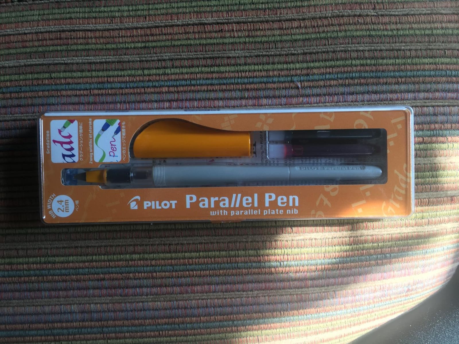 Pilot Parallel Calligraphy Pen Set, 2.4mm Nib with Black and Red Ink Cartridges (90051) customer photo 2