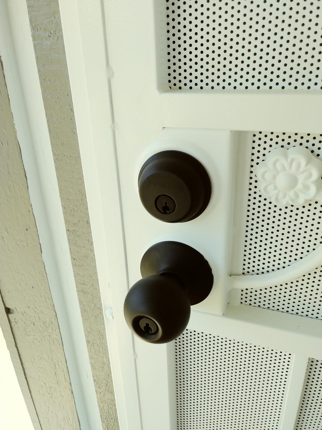 Schlage Single Cylinder Front Door Deadbolt, Satin Nickel customer photo 2