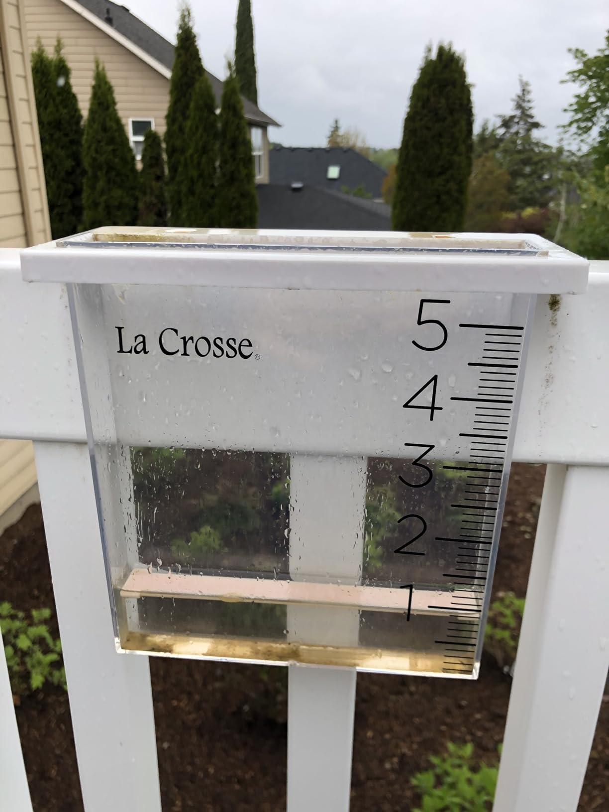 La Crosse 705-109 Waterfall Rain Gauge customer photo 2