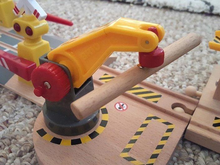 BRIO World Cargo Railway Deluxe - Wooden Track Train Set - Battery-Powered Engine, 3 Cranes, Bridge, Truck - Kids Ages 3+ - Compatible with All Wooden Rail Sets - FSC Certified Wood - 54-Pieces customer photo 2