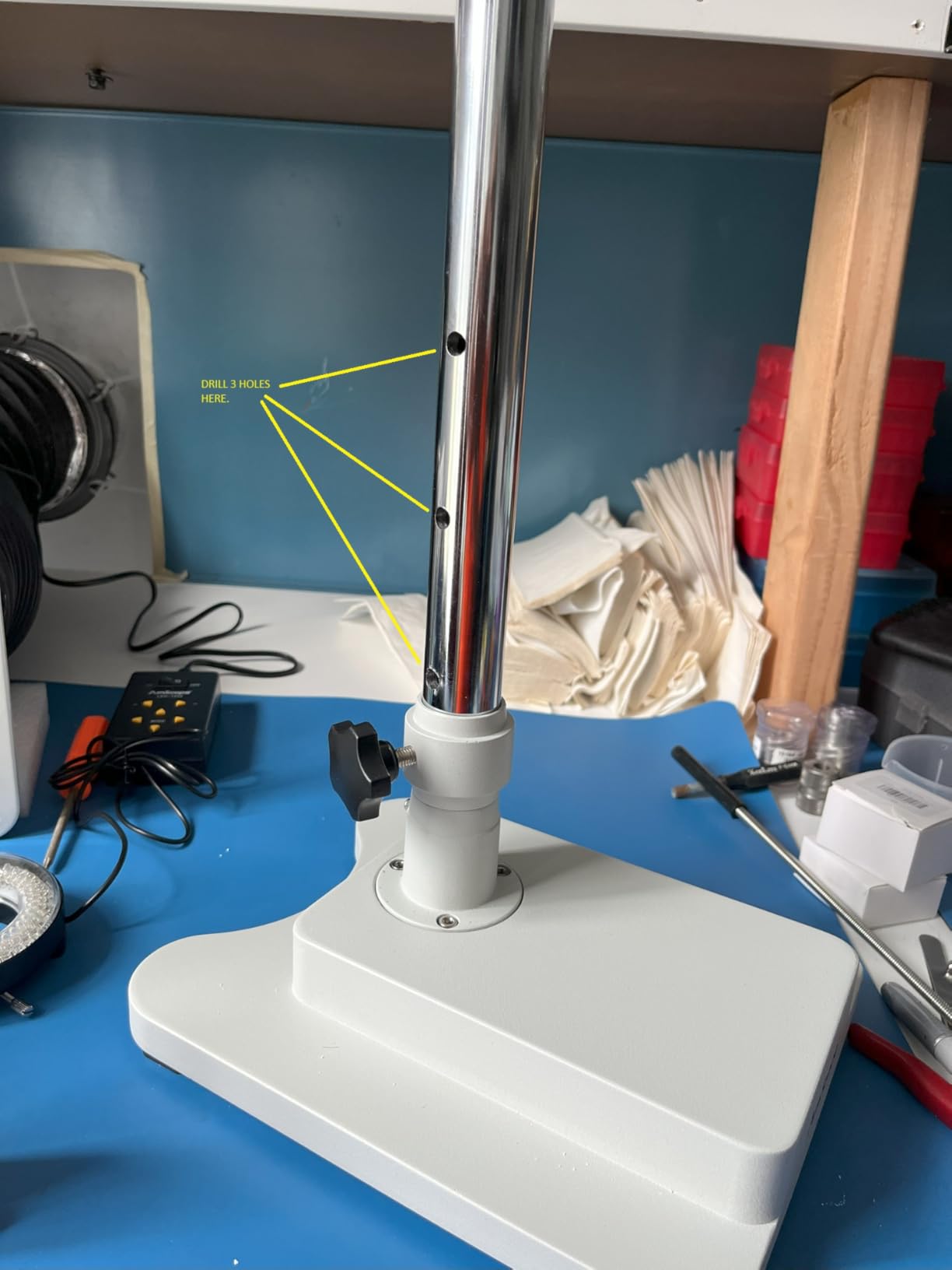 AmScope SM-4TZ-144A Professional Trinocular Stereo Zoom Microscope, WH10x | 3.5X-90X Magnification Range 76mm Stereo Microscope Holder Ring 360 Degree Multi-Axis Head Rotation Includes 0.5X Barlow customer photo 1