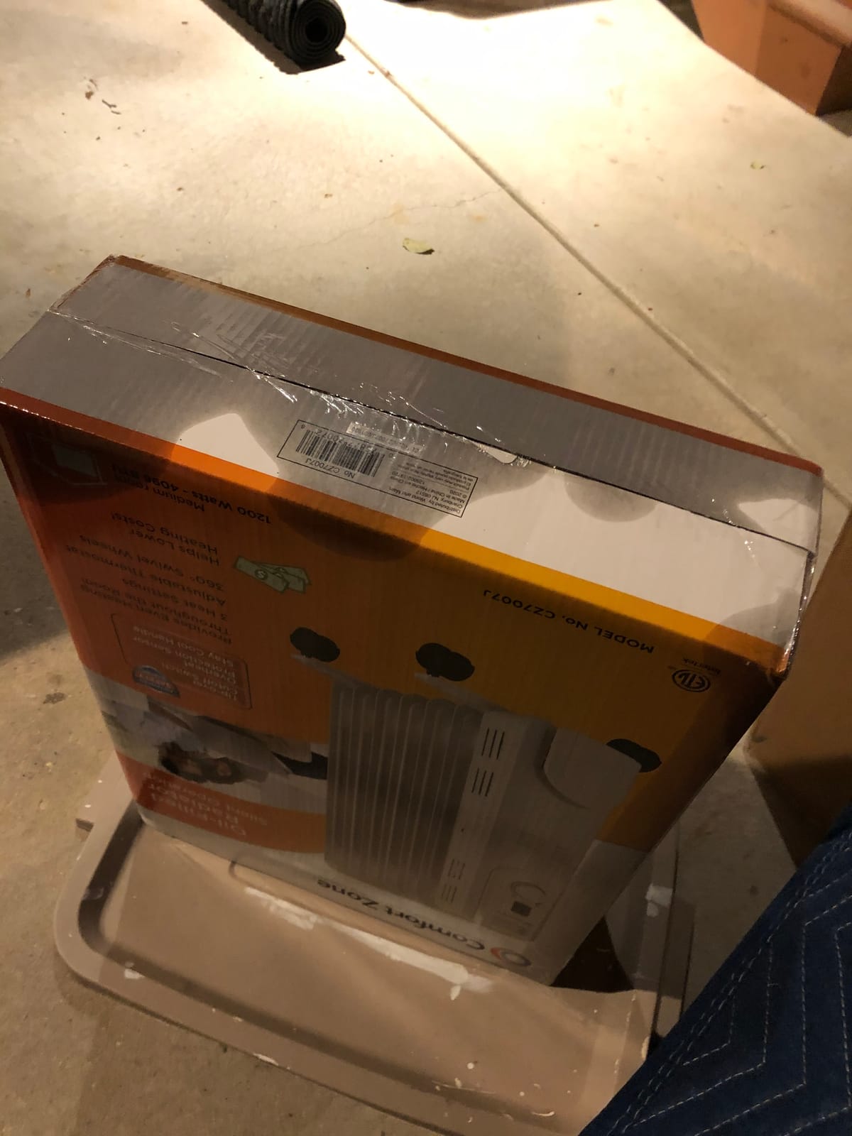 Comfort Zone Electric Oil-Filled Radiant Radiator Space Heater, Never Refill, Adjustable Thermostat, Tip-Over Switch & Overheat Protection System, Ideal for Home, Bedroom, & Office, 1,200W, CZ7007J customer photo 1