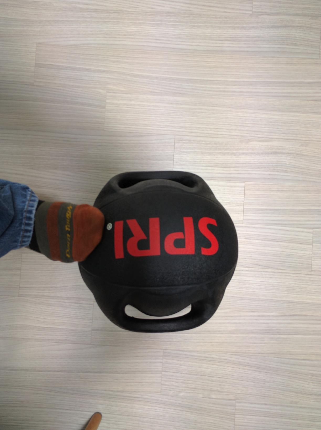 SPRI Medicine Ball with Handles customer photo 2