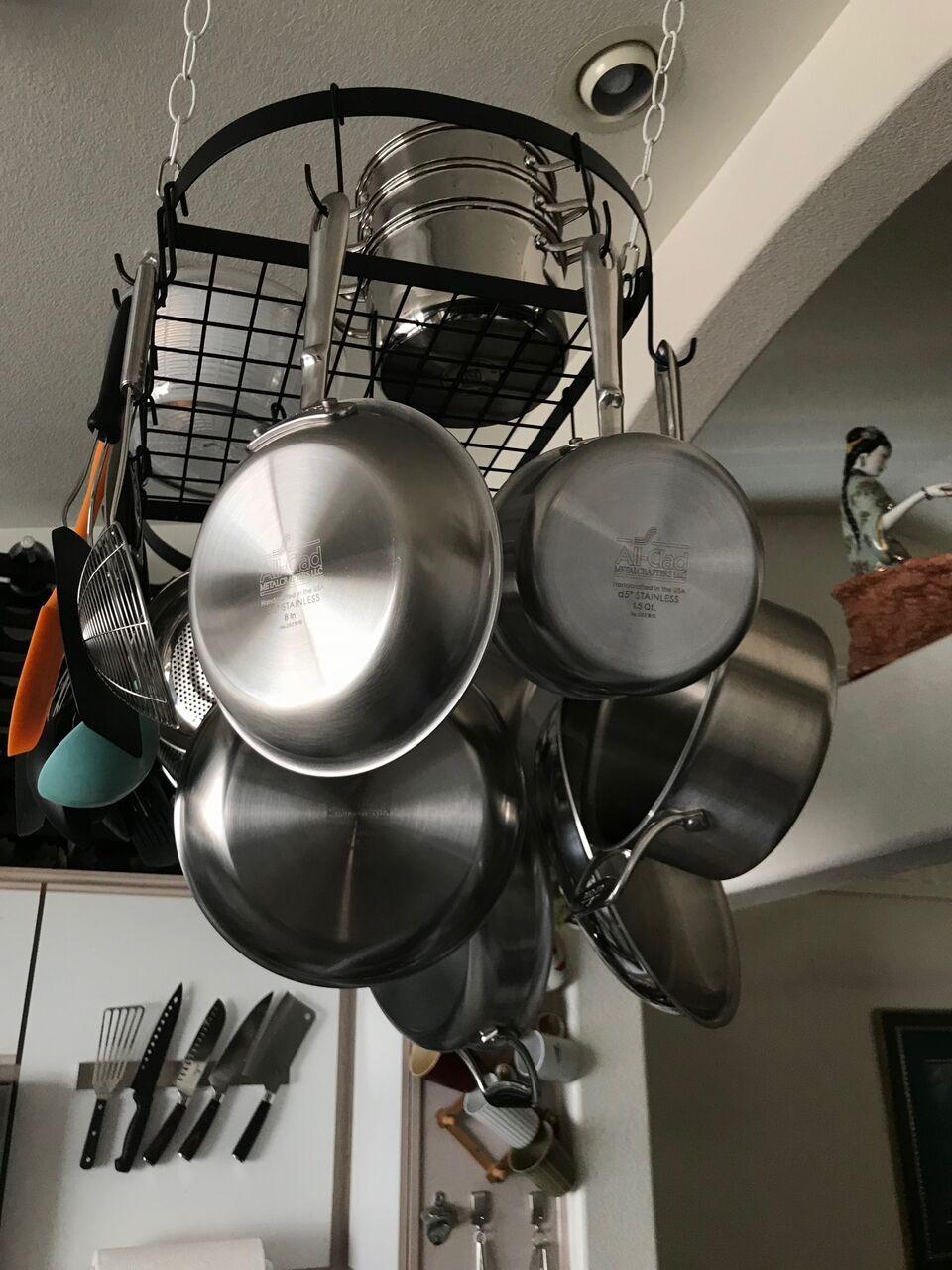 All-Clad D5 Stainless Steel Core 10 Piece Cookware Set- Made in USA- The Upgrade for Supremely Even Heat- Includes Frying Pans, Saucepan, Sautépan, Stockpot -Oven Safe & Induction Compatible customer photo 1