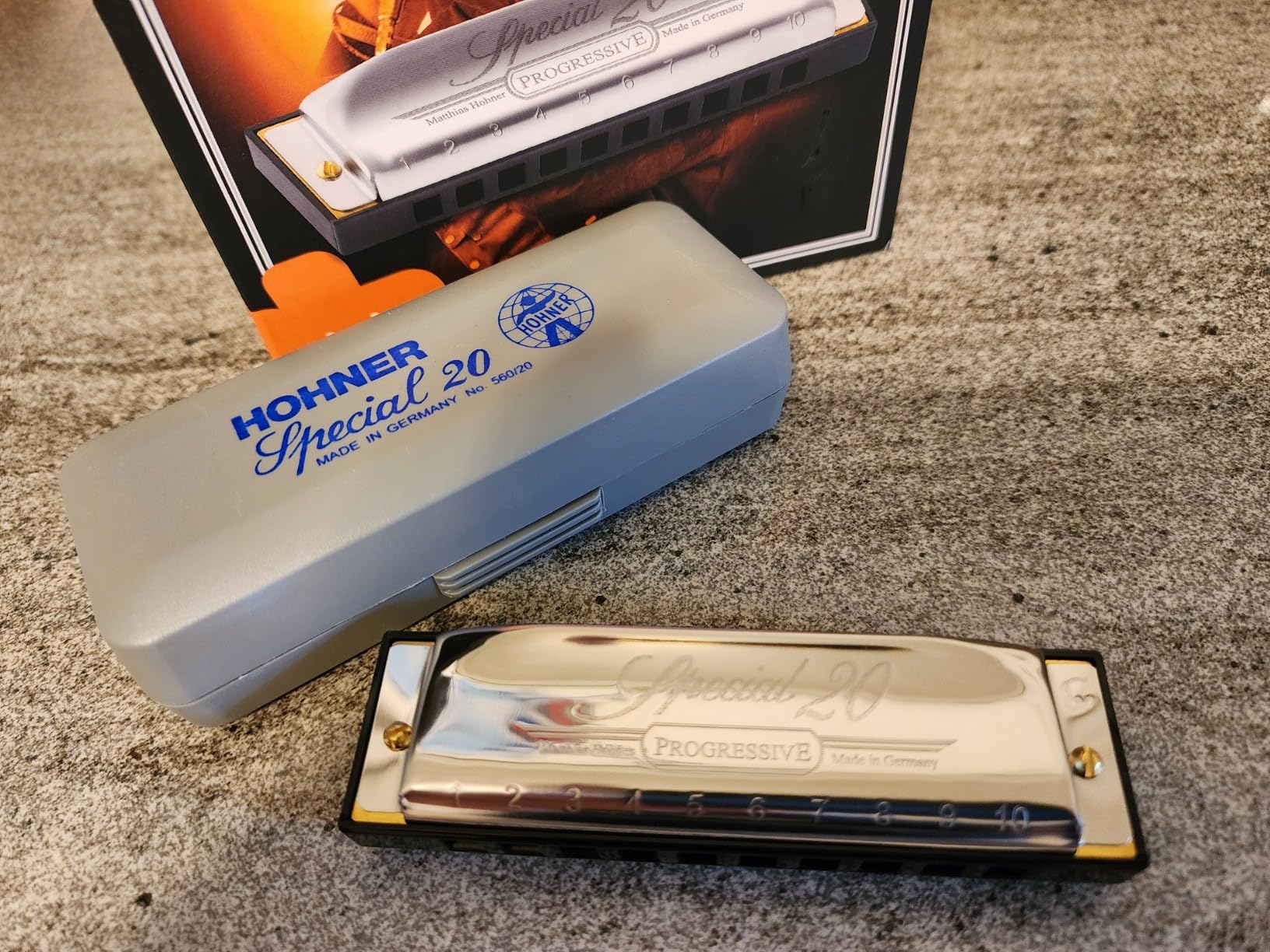 Hohner Special 20 Diatonic Harmonica, C-major - Professional, Responsive Reeds, Injection Molded Plastic Comb with Projecting Mouthpiece customer photo 1