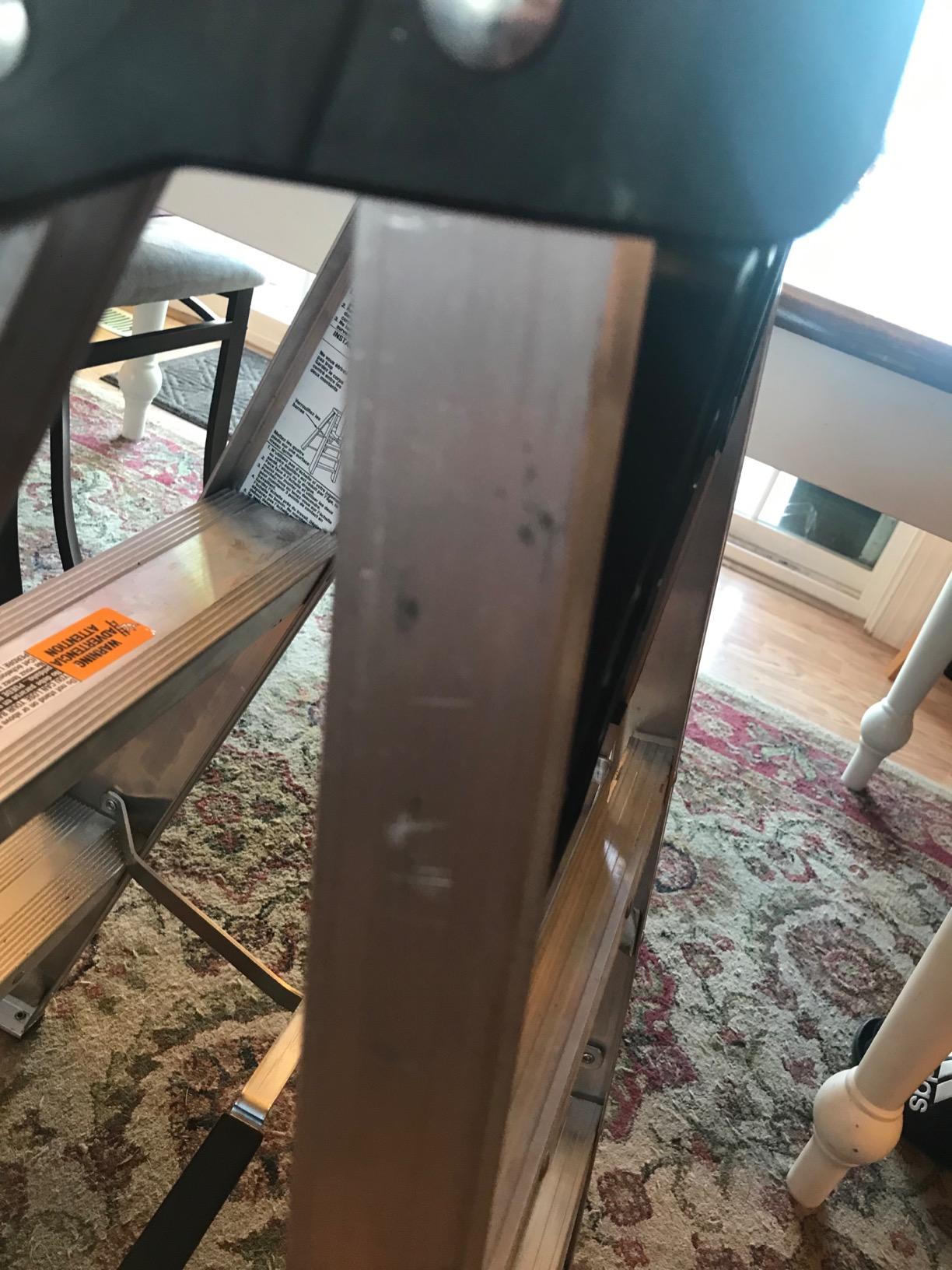 DeWalt Type IA 300lb Rated AL Stepladder 2' DXL2010-02 customer photo 1
