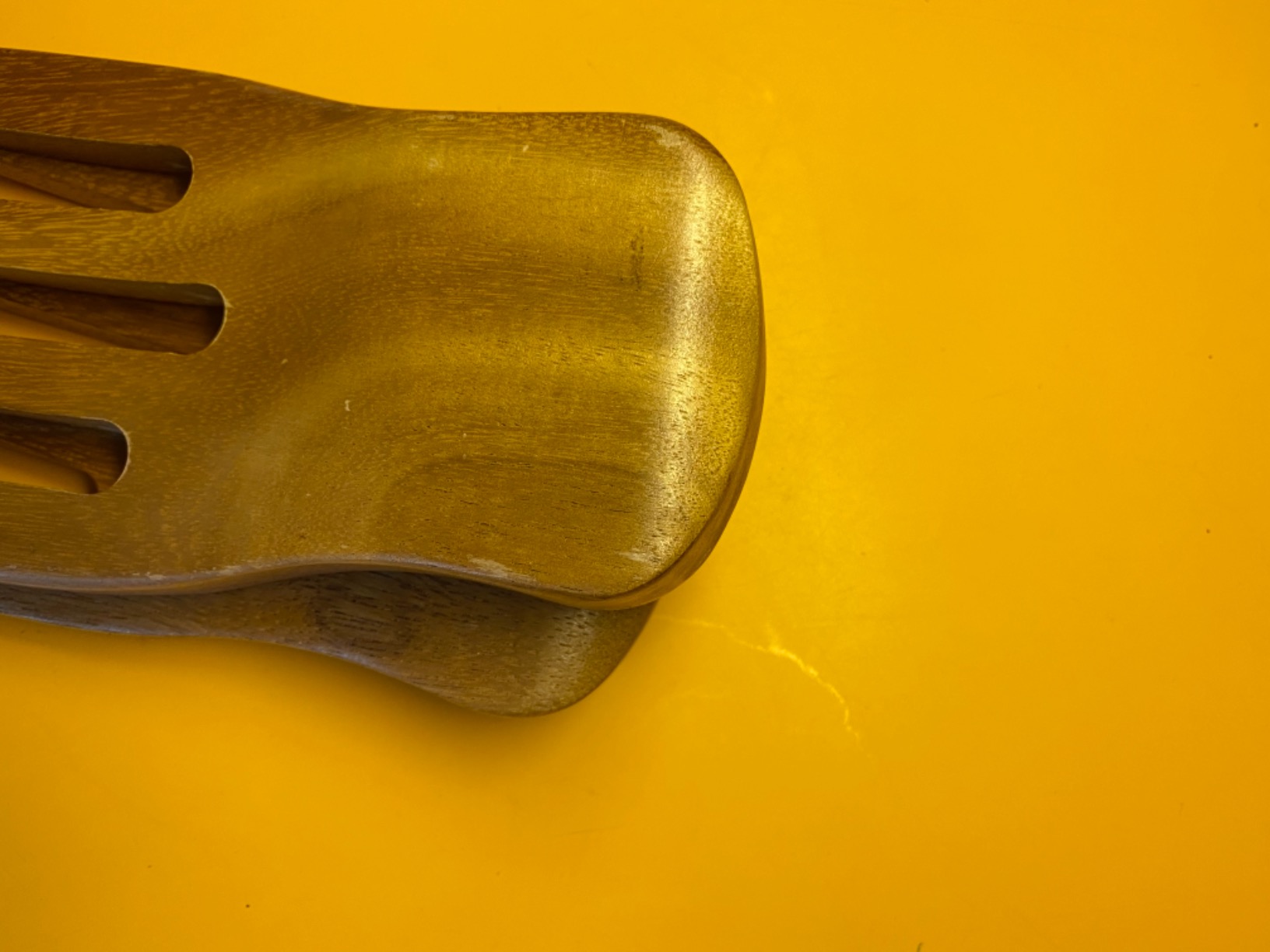 Lipper International 1102 Acacia Salad Hands, 3.75