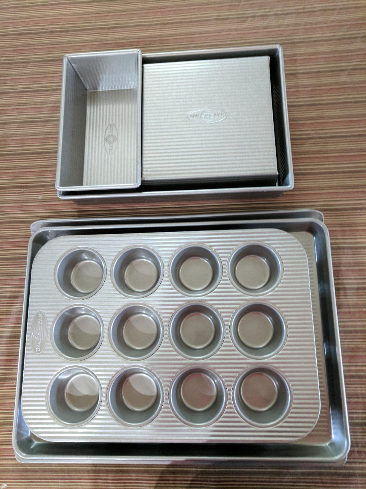 USA Pan 6 Piece Nonstick Bakeware Set customer photo 1