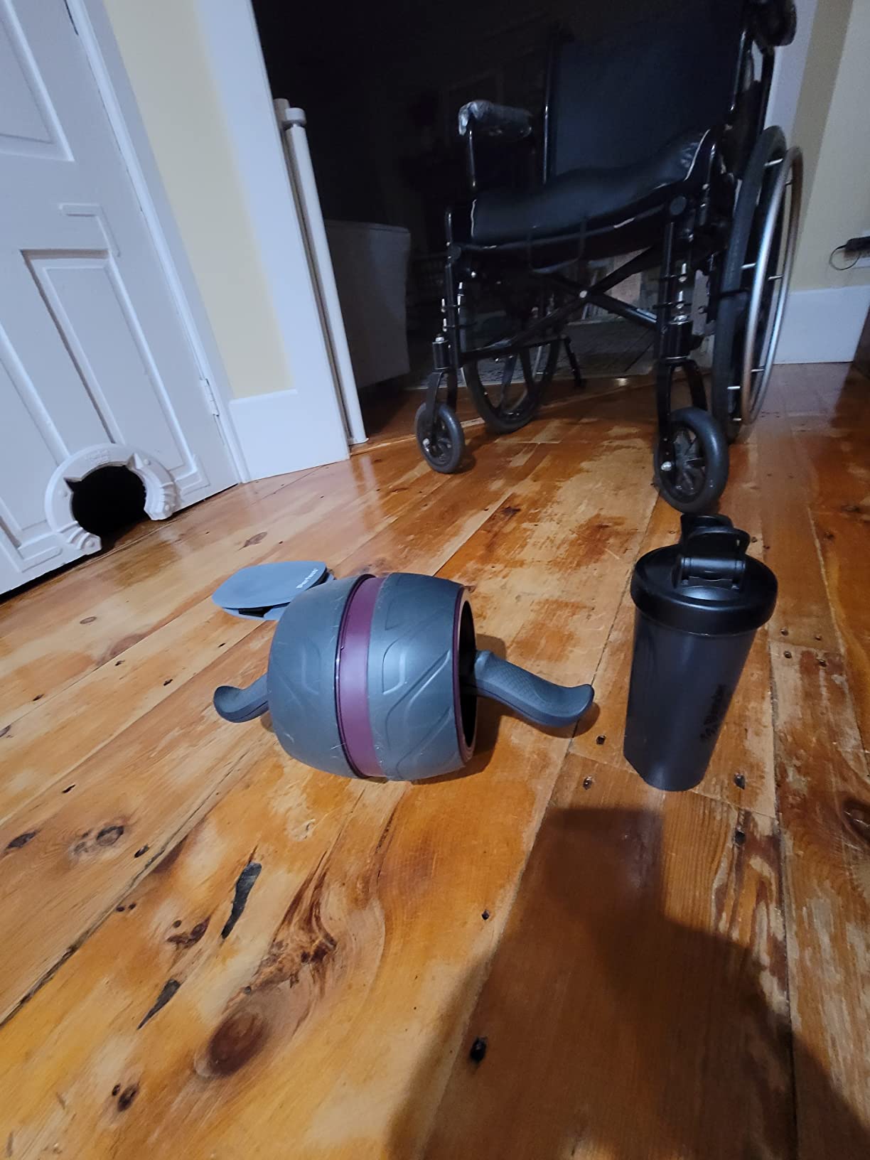 Perfect Fitness Ab Carver Roller Wheel With Built In Spring Resistance, At Home Core Workout Equipment customer photo 2