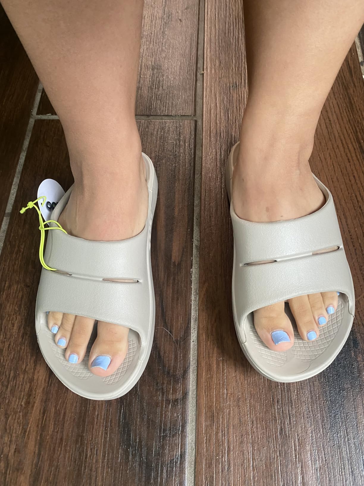 OOFOS OOahh Recovery Slide - Women’s and Men’s customer photo 2