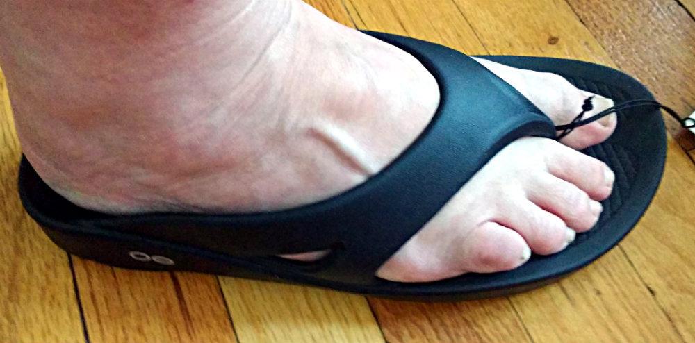 OOFOS OOriginal Recovery Sandal - Women’s and Men’s customer photo 2