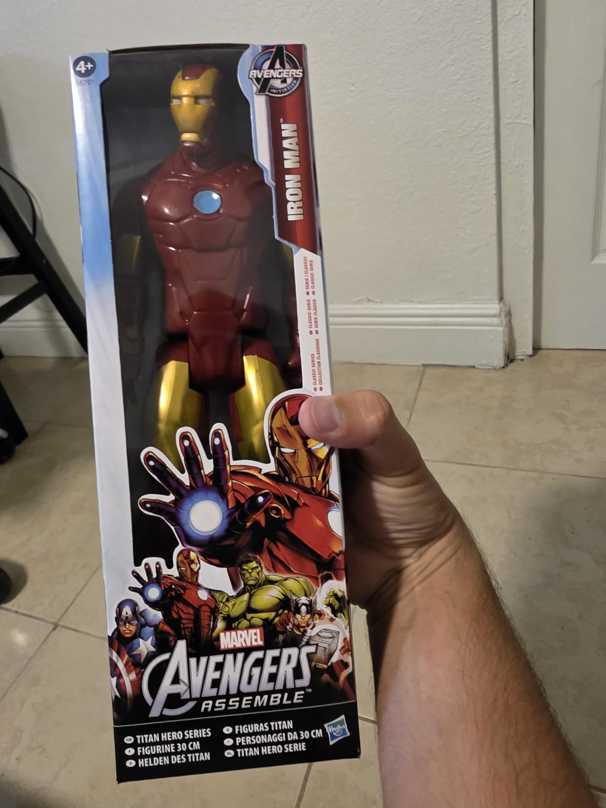 Hasbro Marvel Avengers Series Marvel Assemble Titan Hero Iron Man 12' Action Figure customer photo 1