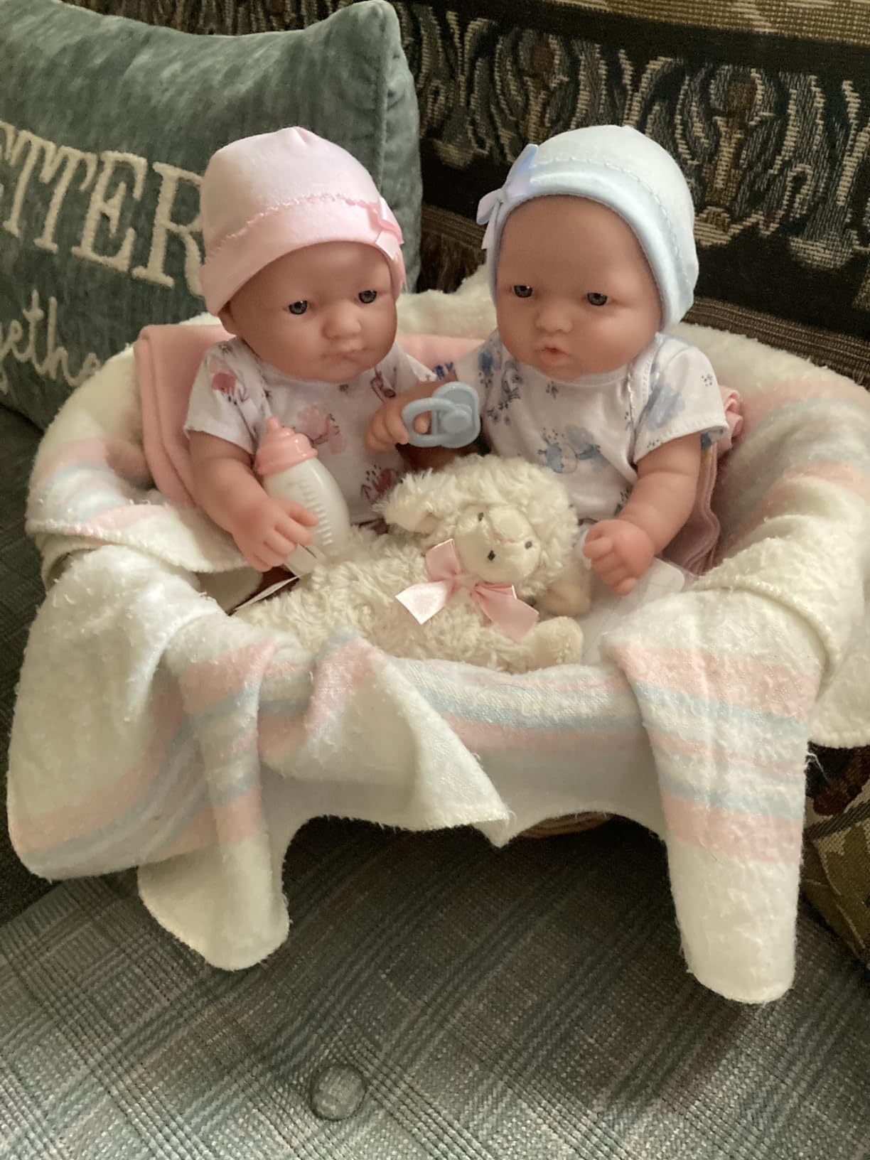Twins 13
