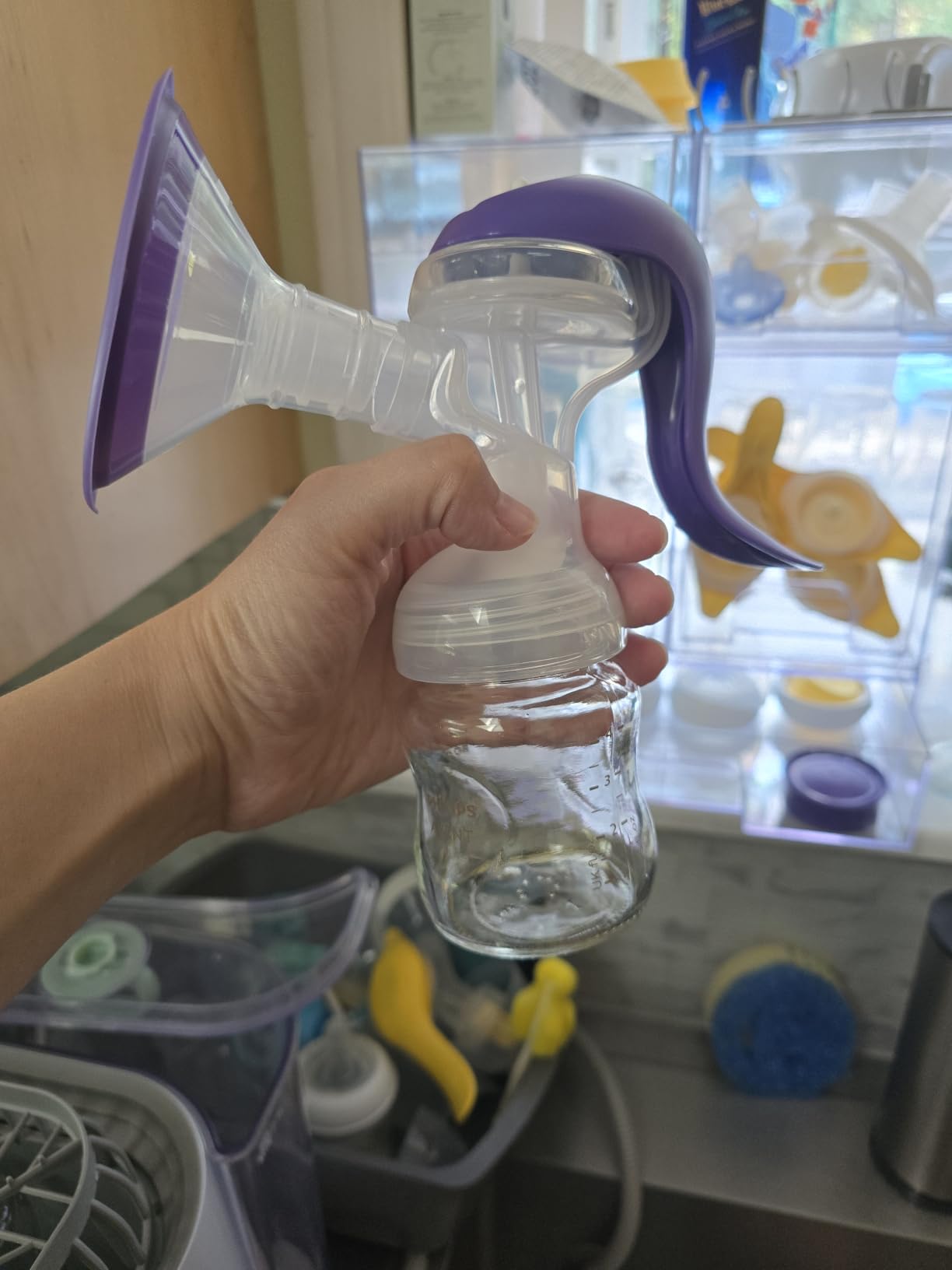 Lansinoh Manual Breast Pump | Hand Pump with Comfortable Flange, Includes 5oz Baby Bottle, Slow Flow Nipple, Breastfeeding Essentials customer photo 1
