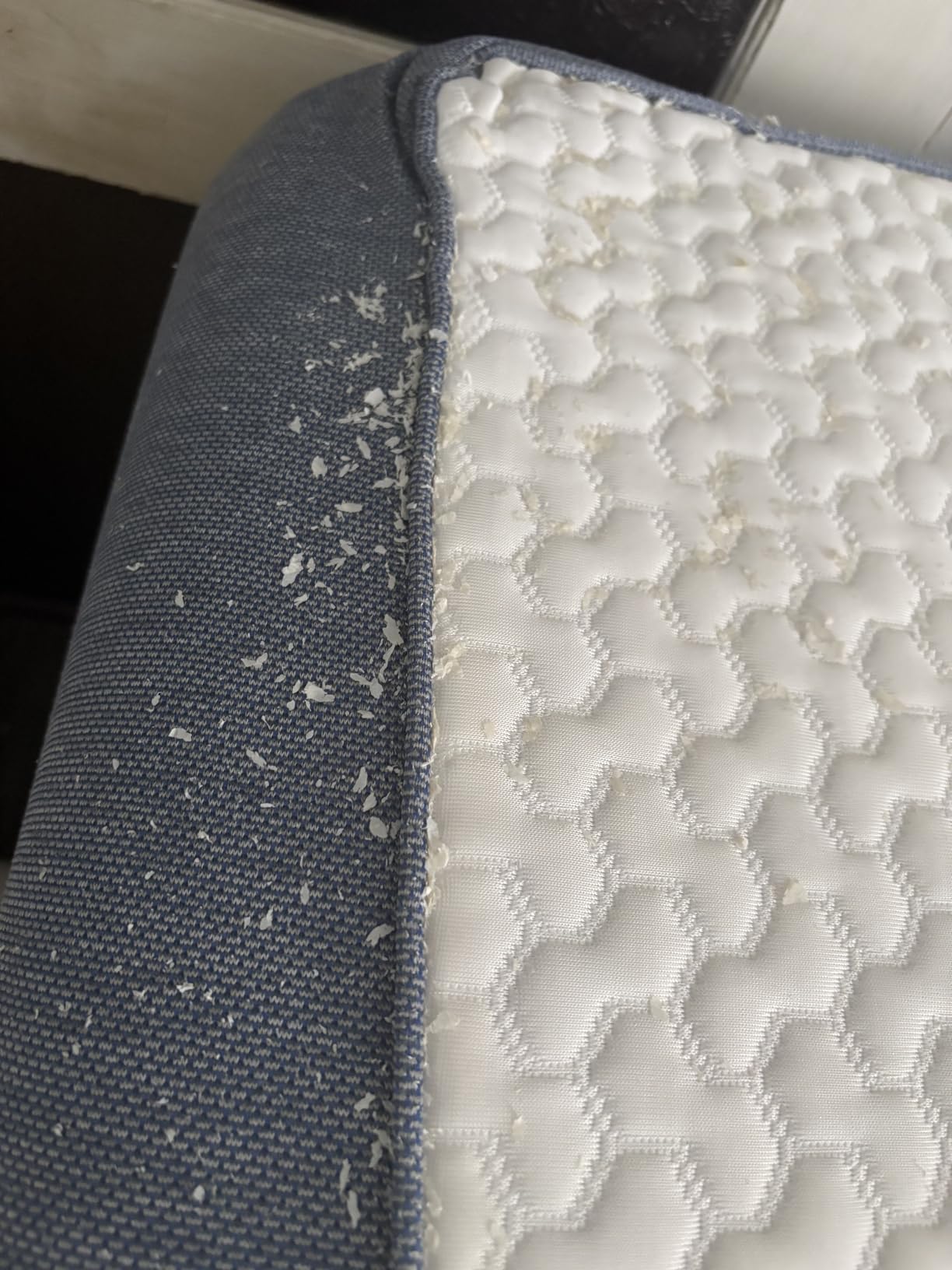 Waterproof Queen Size Mattress Protector fits Upto 17
