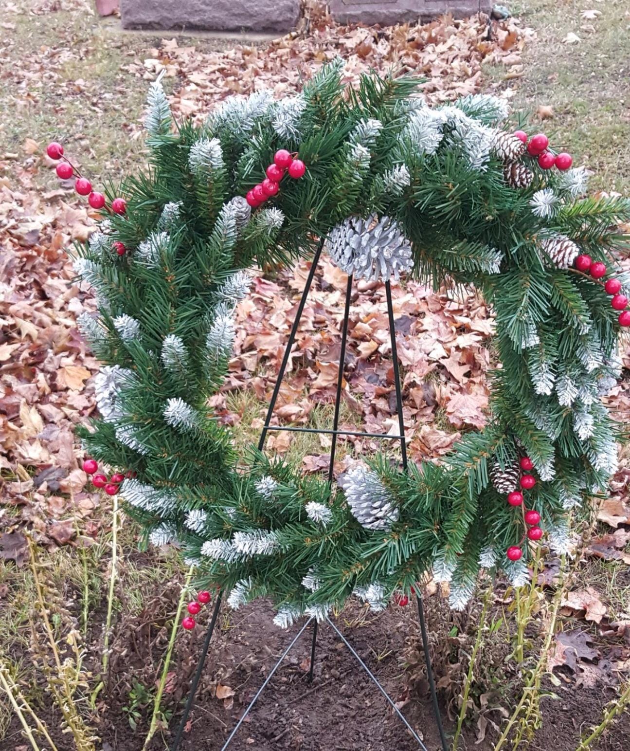 National Tree Company 24in Unlit Frosted Berry Artificial Christmas Wreath customer photo 1