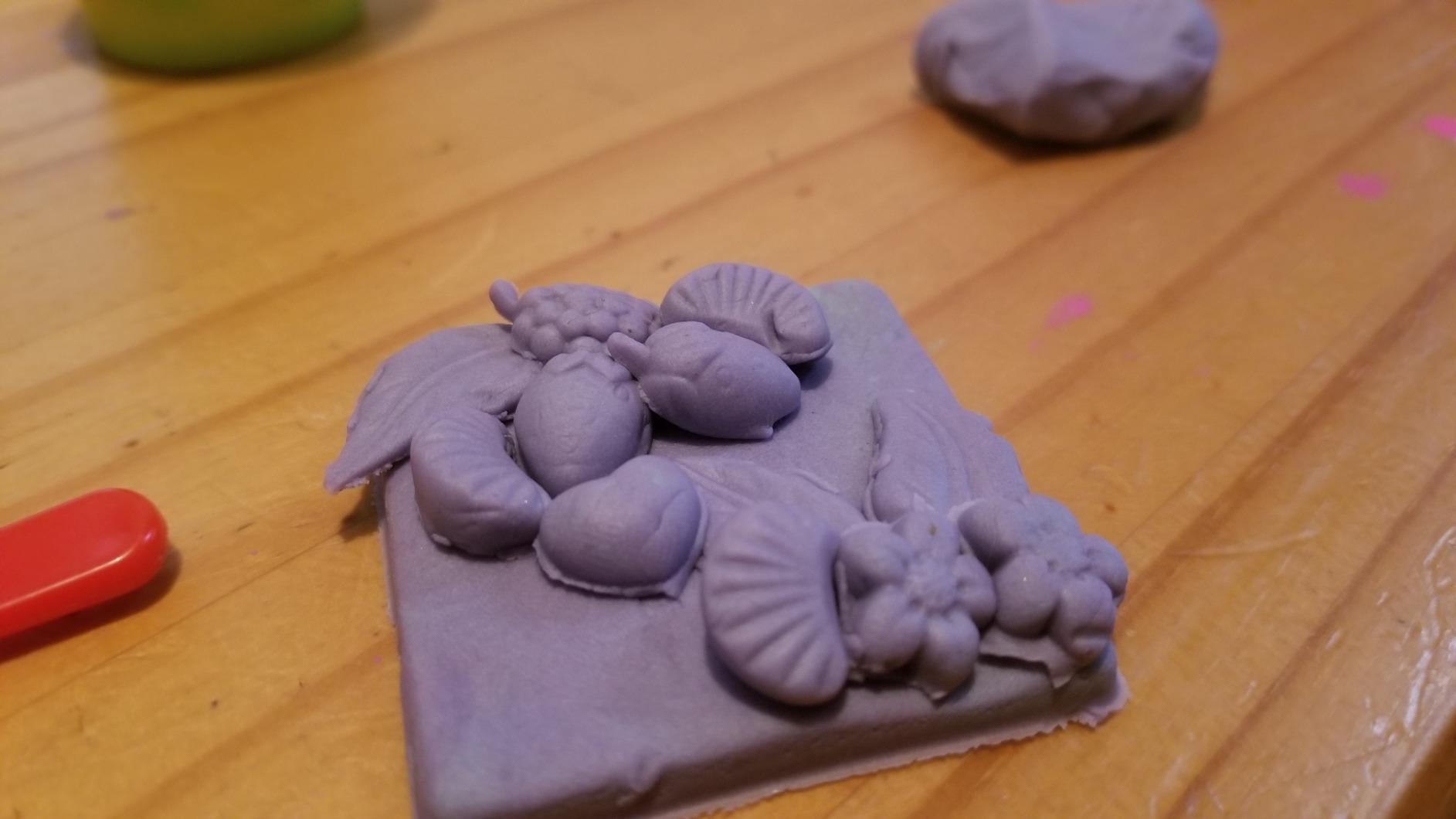 Play-Doh Kitchen Creations Cookie Creations Playset, Kids Arts & Crafts Set, Preschool Play Food Toys, Easter Gifts for Girls & Boys, Ages 3+ (Amazon Exclusive) customer photo 1
