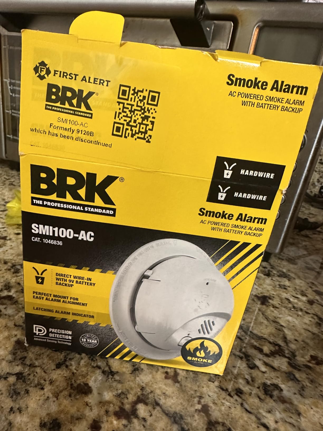 BRK First Alert 9120BFF/ SMI100-AC Smoke Detector, Hardwired Alarm with Battery Backup, White, 1-Pack customer photo 2
