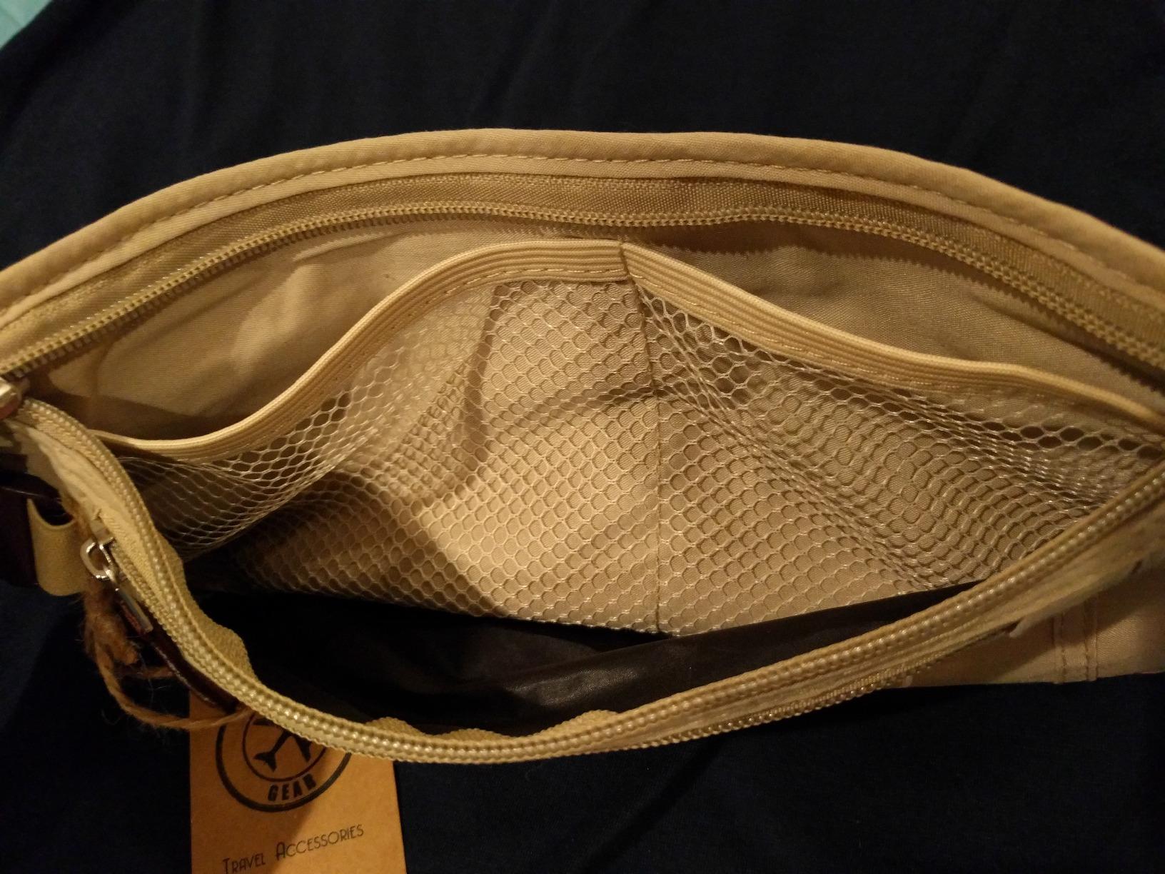 VENTURE 4TH Travel Money Belt, RFID Blocking Passport Holder - Black customer photo 1