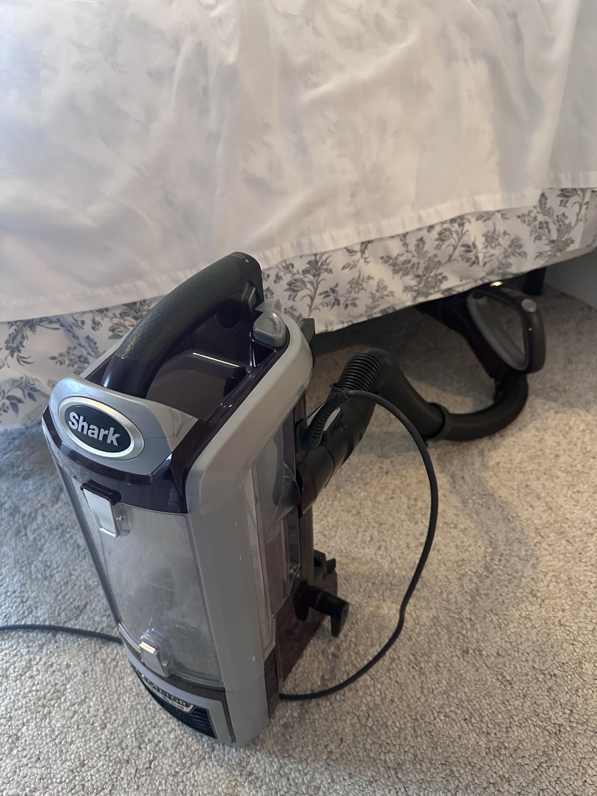 Shark NV752 Rotator Powered Lift-Away TruePet Upright Vacuum with HEPA Filter, Large Dust Cup Capacity, LED Headlights, Upholstery Tool, Perfect Pet Power Brush & Crevice Tool, Bordeaux customer photo 1