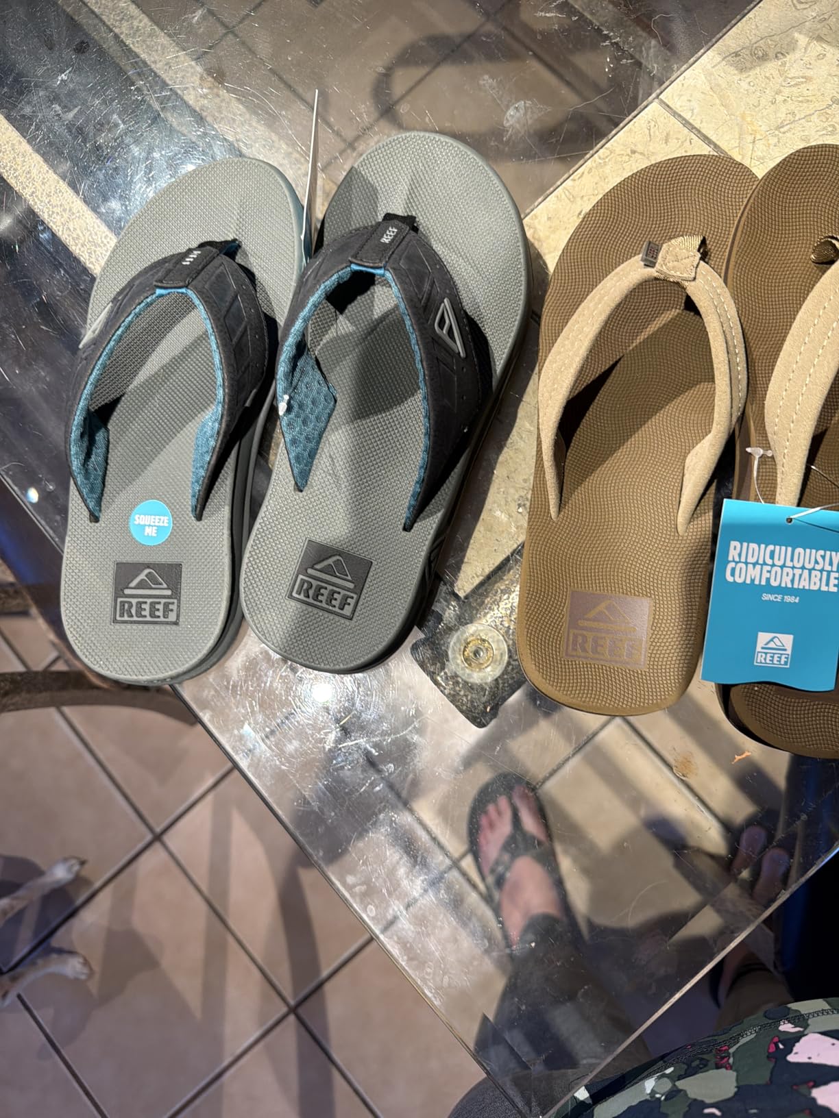 REEF Men's Phantoms Flip Flops customer photo 1