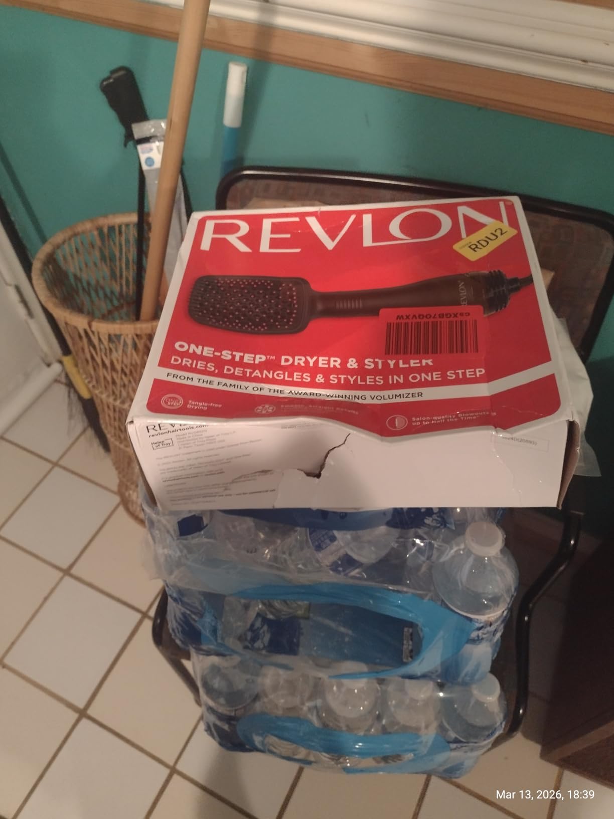REVLON One-Step Straightening Brush Hair Dryer and Styler | Dries, Straightens and Detangles Hair, Ionic Technology Reduces Frizz for Sleek, Shiny Results, 3 Heat Settings customer photo 2