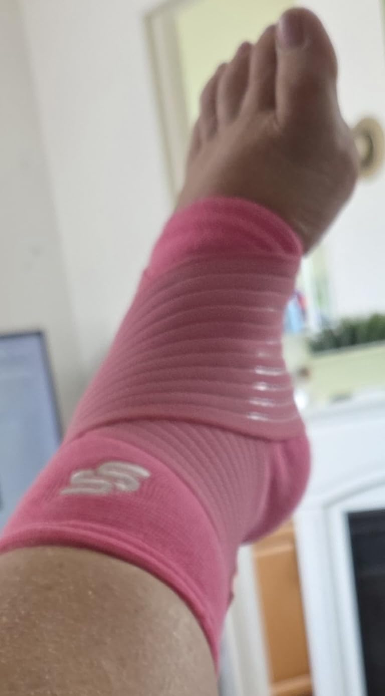 Sleeve Stars Ankle Brace for Women & Men, Ankle Wrap for Sprain, Compression Sleeve for Plantar Fasciitis Relief, Easy Customizable Support: w/ Removable Strap (Single/M:10