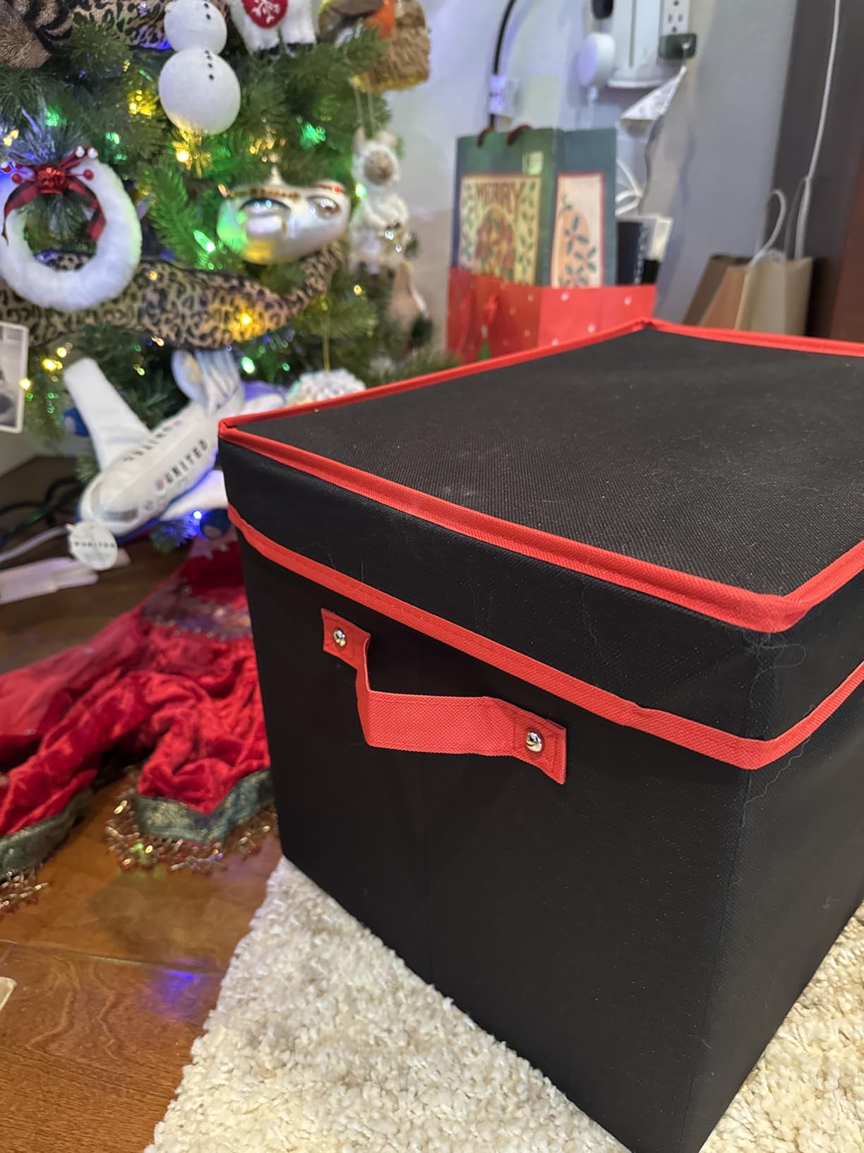 Zober Christmas Ornament Storage Box - Stores 64 Ornaments - Non-Woven, Tear- Proof Christmas Ornament Storage Containers - 3 Inch Cube Compartments - Red customer photo 1