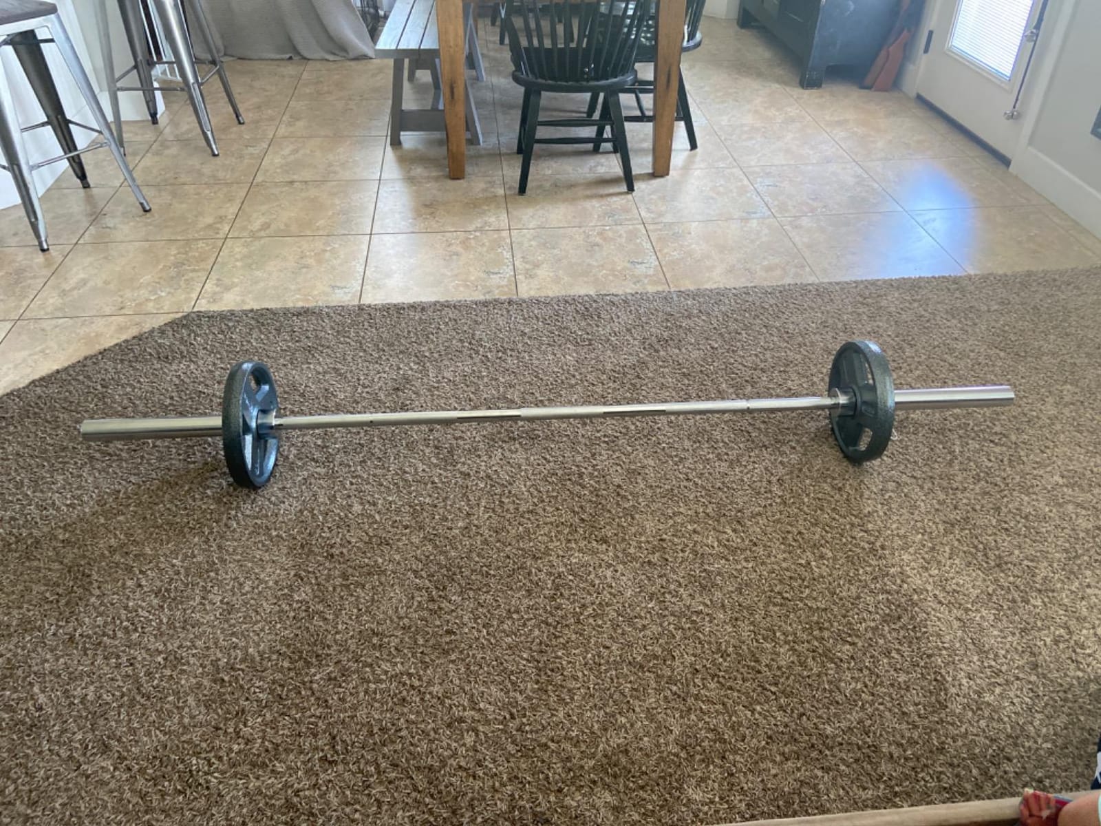 Yaheetech 7FT Olympic Barbell, 330LB Carbon Steel Weight Bar for Home Gym customer photo 2