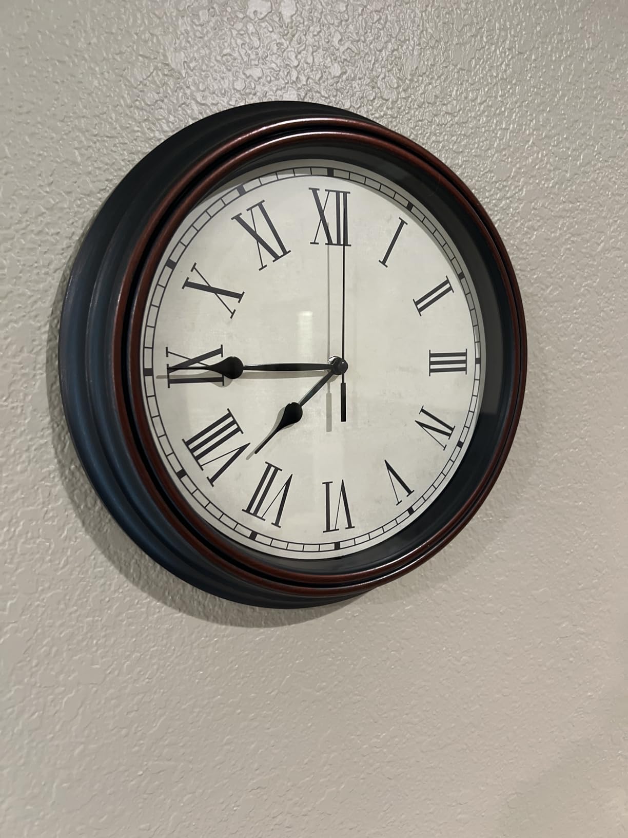 Foxtop Retro Silent Non-Ticking Round Classic Clock Quartz Decorative Battery Operated Wall Clock for Living Room Kitchen Home Office 12 Inch (Bronze) customer photo 2