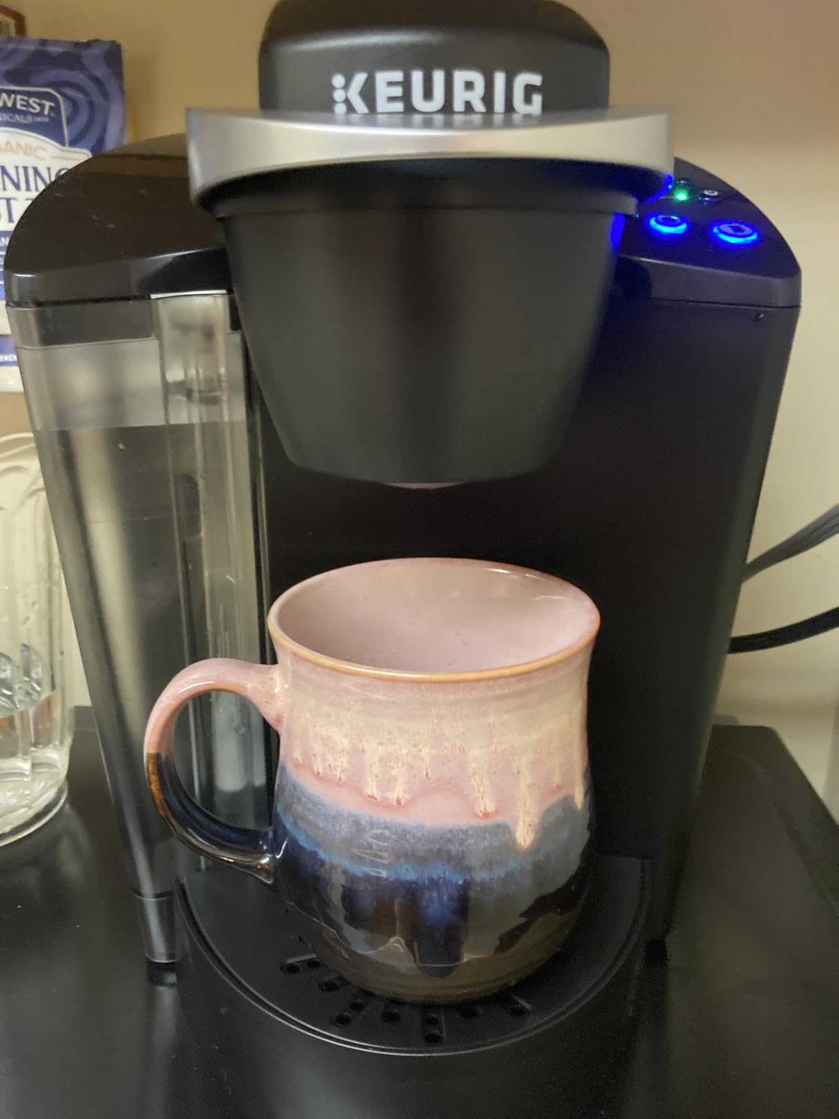 Keurig K-Classic Single Serve K-Cup Pod Coffee Maker, with 3 Brew Sizes, 48oz Removable Reservoir, Black customer photo 1
