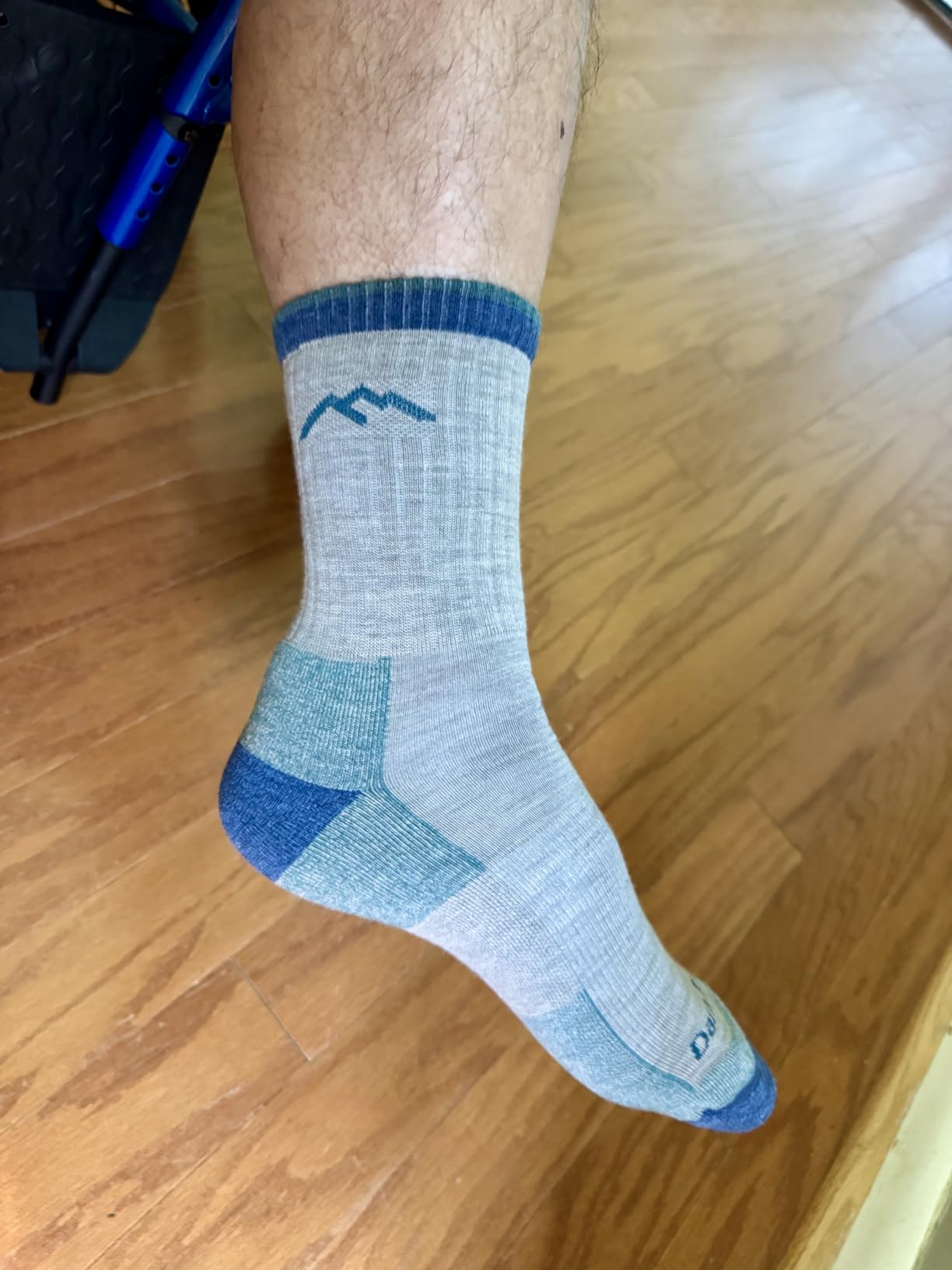 Darn Tough Vermont Men's Hiker Midweight Micro Crew Sock customer photo 2