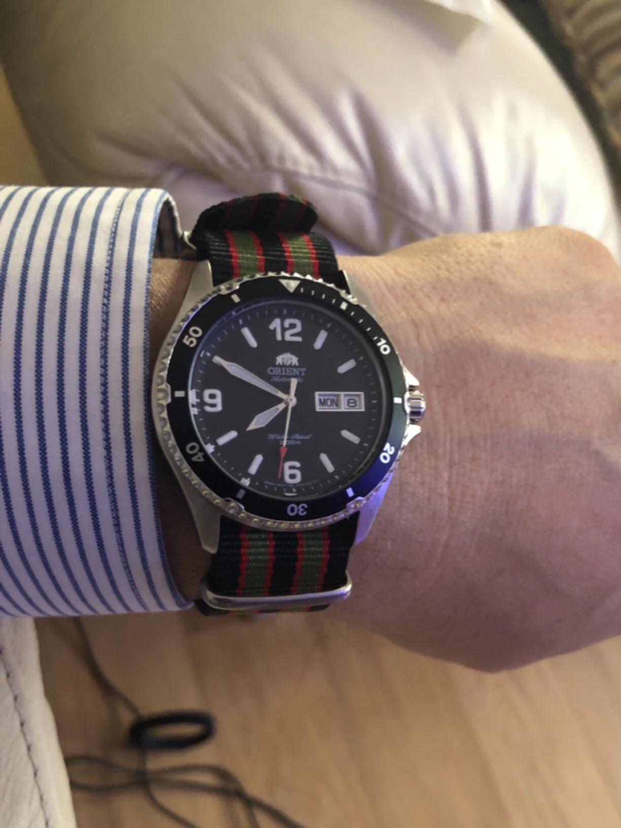 Orient Mako II | Automatic / Hand-Winding Movement | 41.5 mm Case Diameter | 200 m Water Resistance | Diver Style | Day & Date customer photo 2