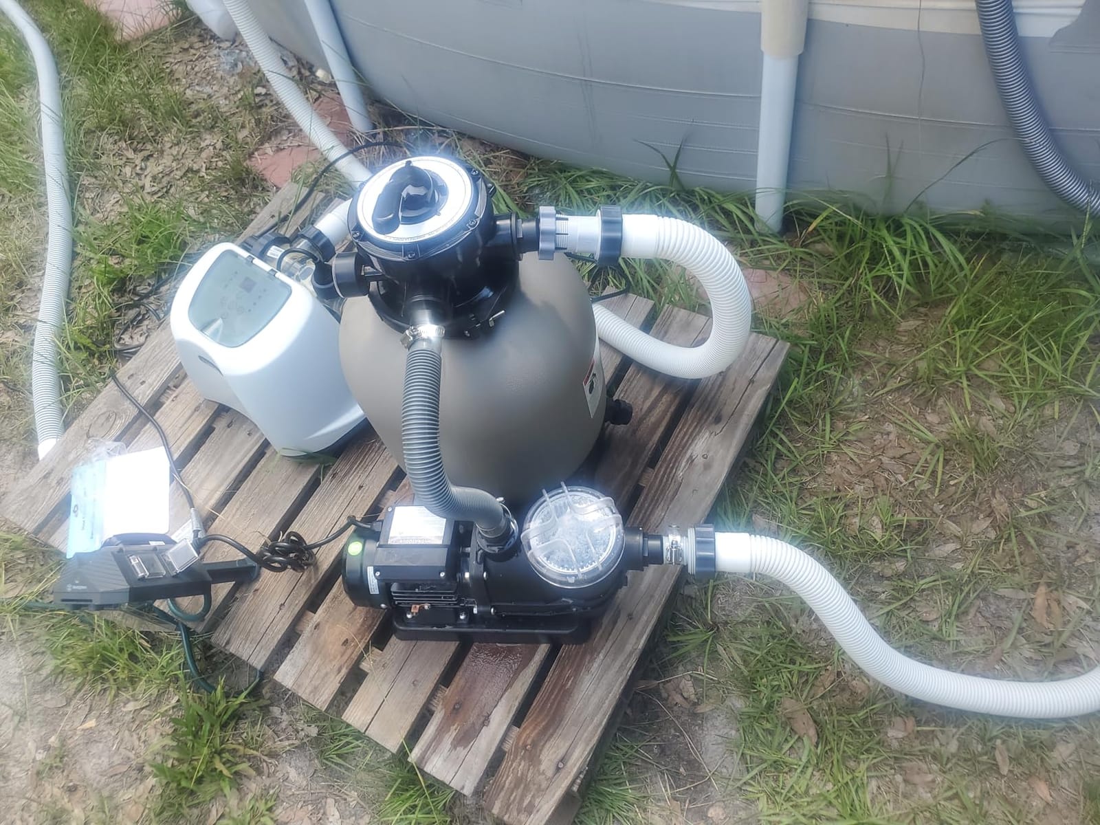 Swimline Sand Filter Pump for Above Ground Pool - 14'', 0.45THP, 2400 GPH Pump Flow Rate, 4 Way Multi Port Valve, Easy Installation customer photo 2