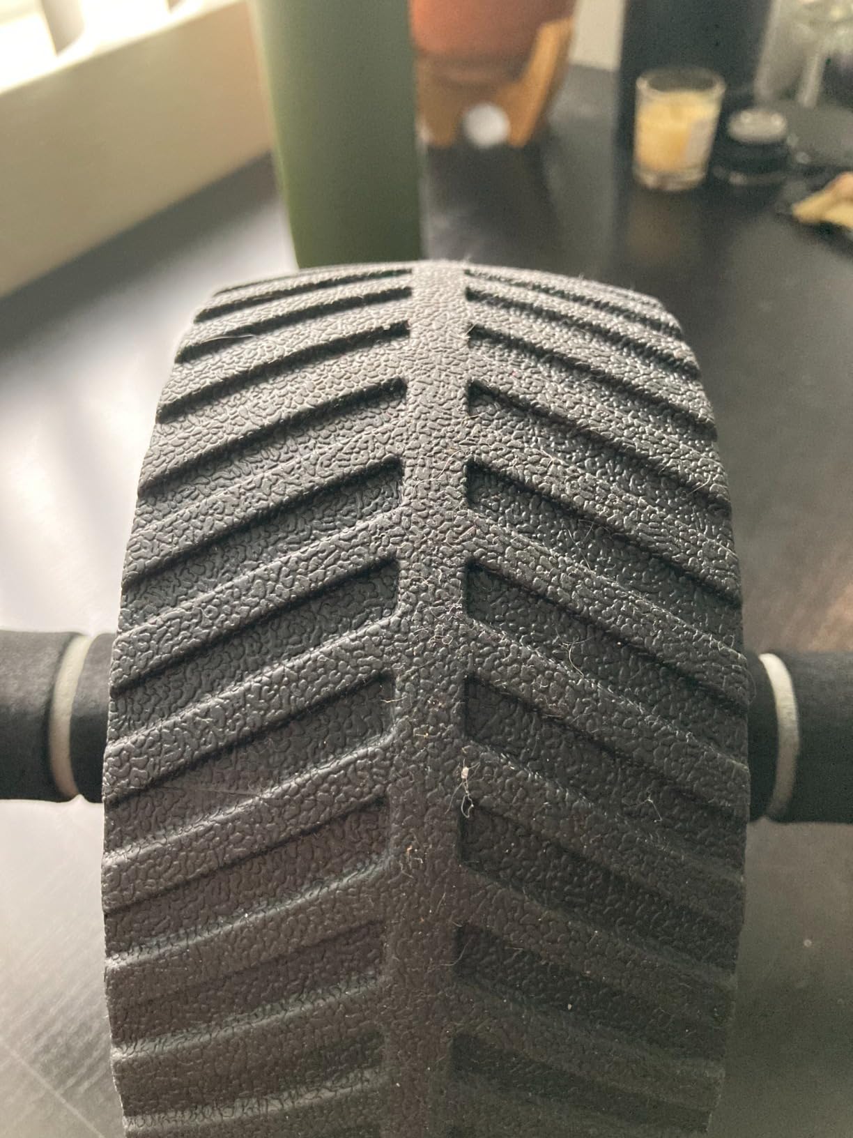 Sports Research® Ab Wheel Roller for Core Strength Training customer photo 1