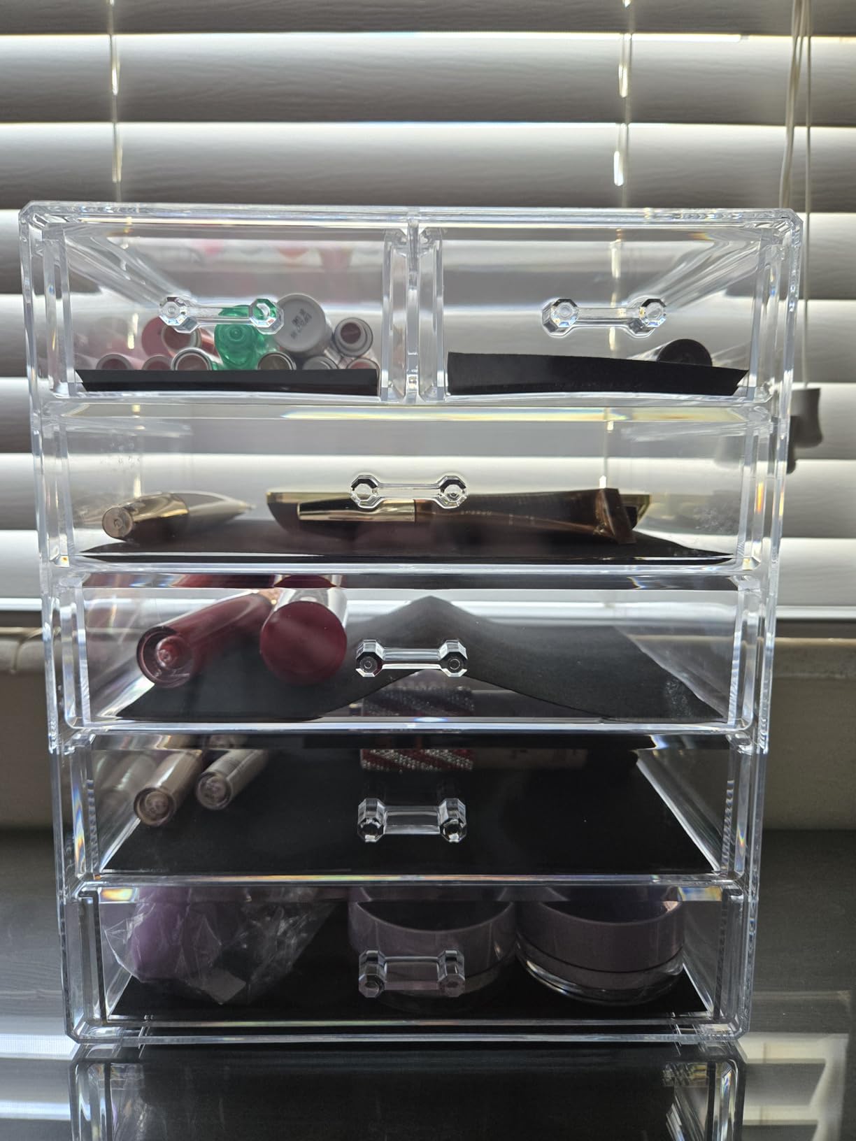Sorbus 6-Drawer Makeup Organizer with Small & Wide Drawers (Clear) customer photo 1
