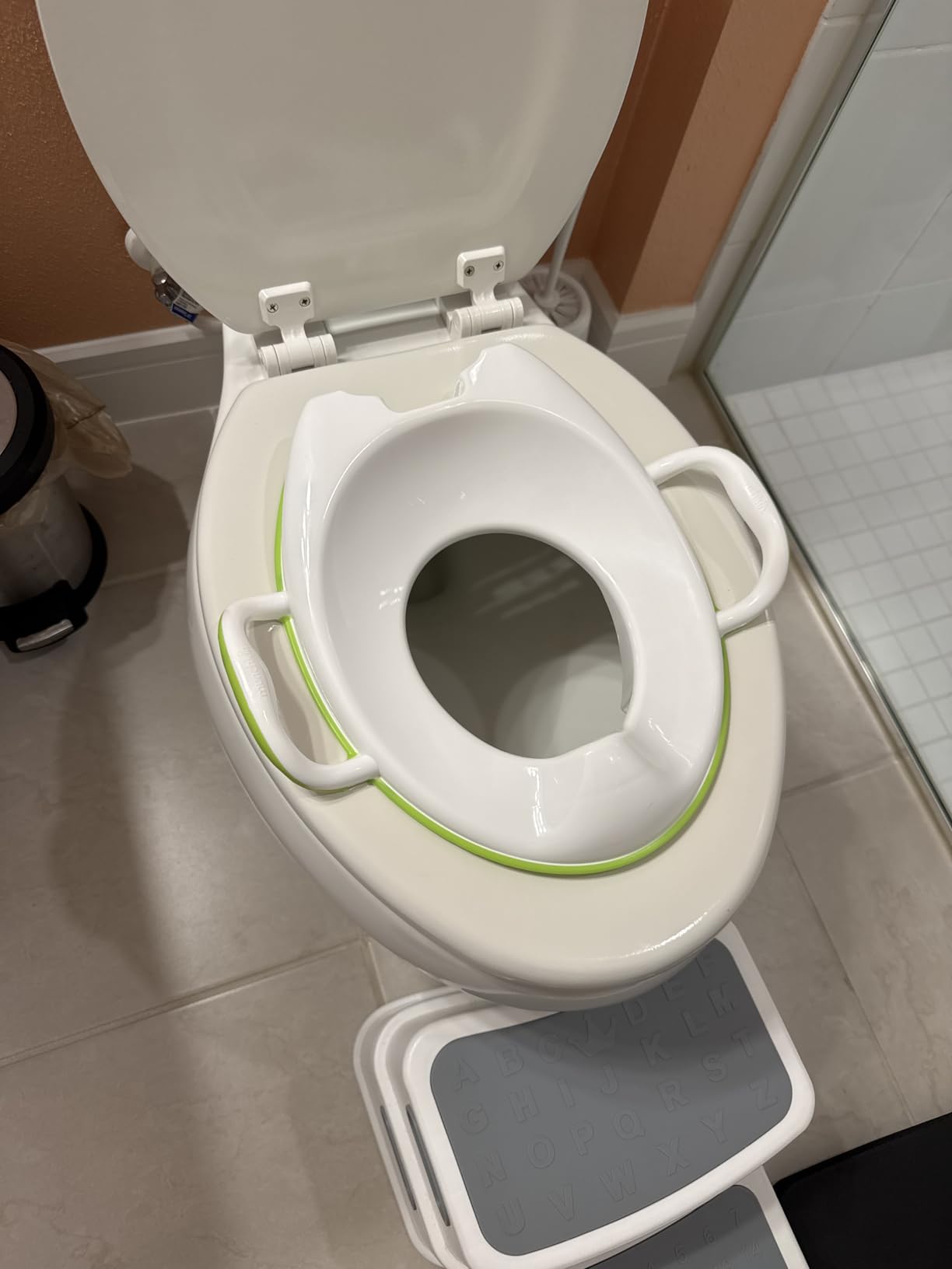 Munchkin® Sturdy™ Potty Training Seat, Green customer photo 2
