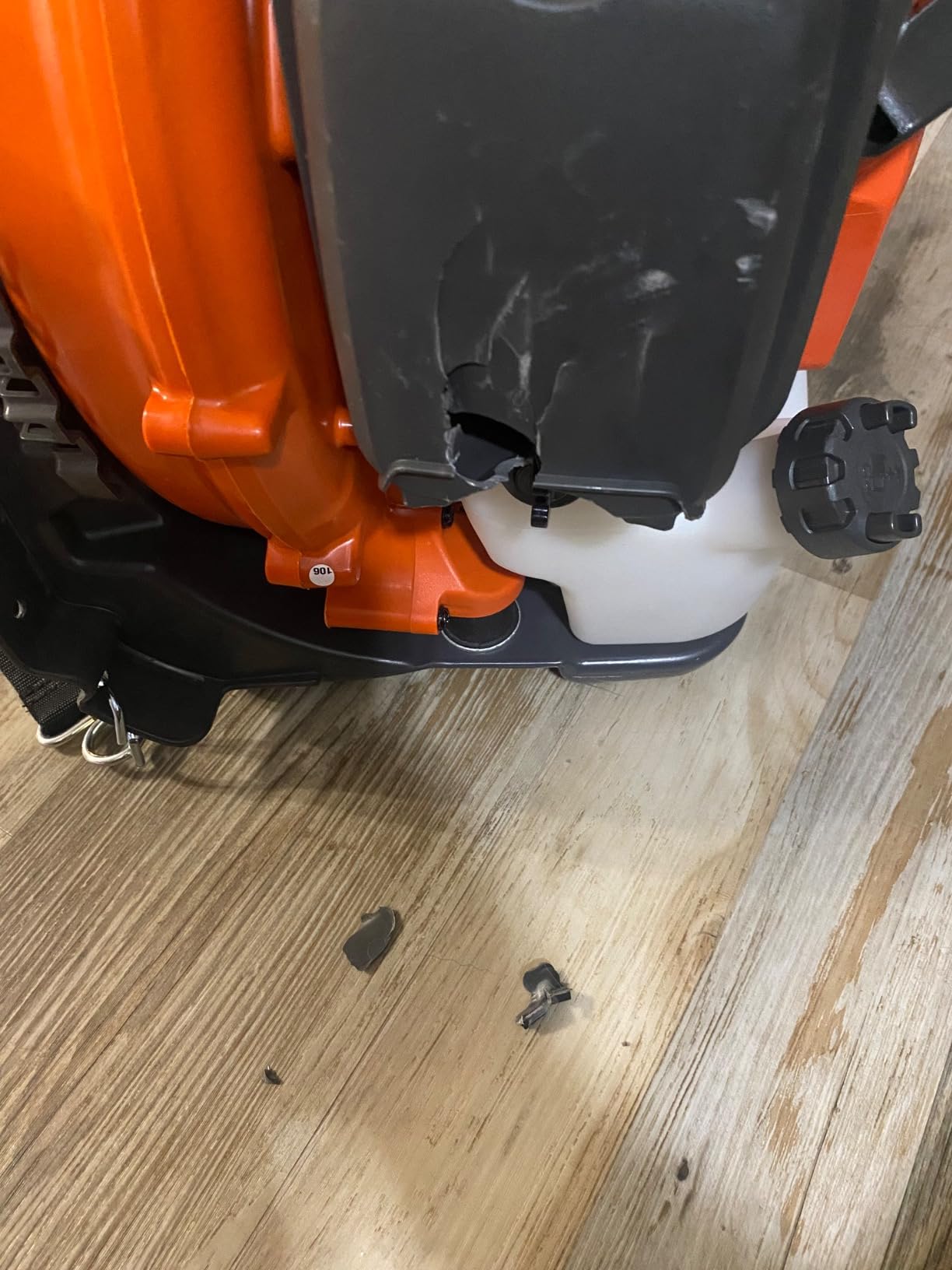 Husqvarna 360BT Gas Leaf Blower, 65.6-cc 3.81-HP 2-Cycle Backpack Leaf Blower with 890-CFM, 232-MPH, 30-N Powerful Clearing Performance and Load-Reducing Harness, Gifts for Men customer photo 1