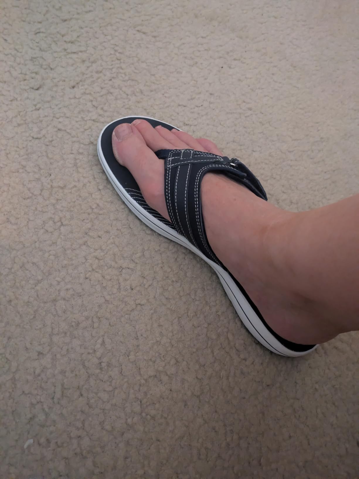 Clarks Women's Breeze Sea Flip-Flop customer photo 2