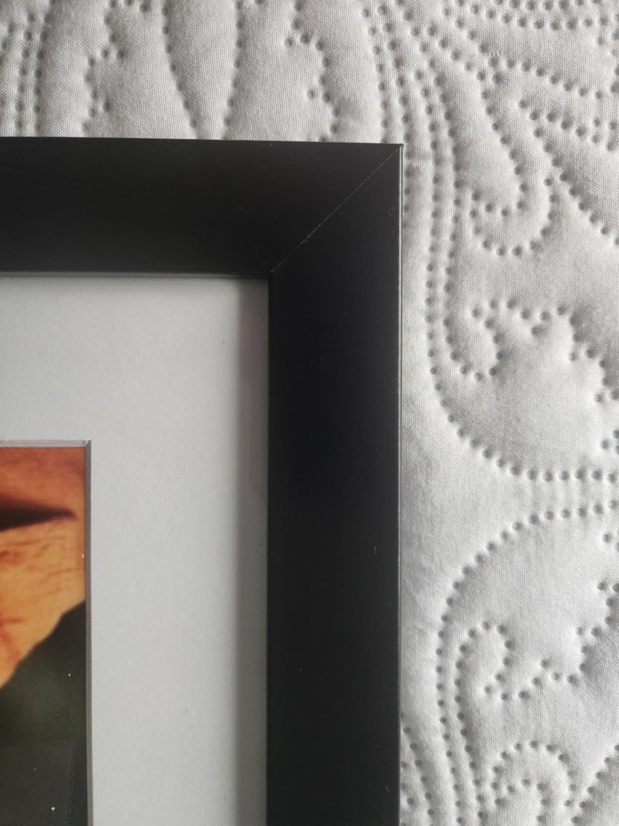 Americanflat 4x6 Collage Picture Frame - Fits 5 - Engineered Wood - Black customer photo 1