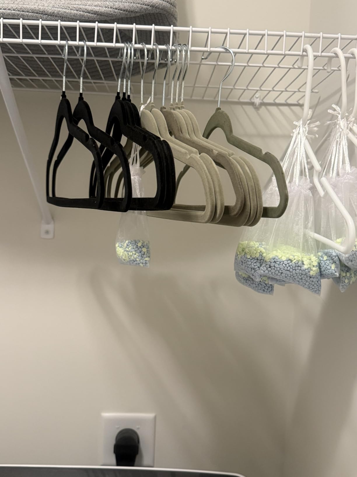Utopia Home Velvet Hangers, Black, 50 Pack customer photo 2