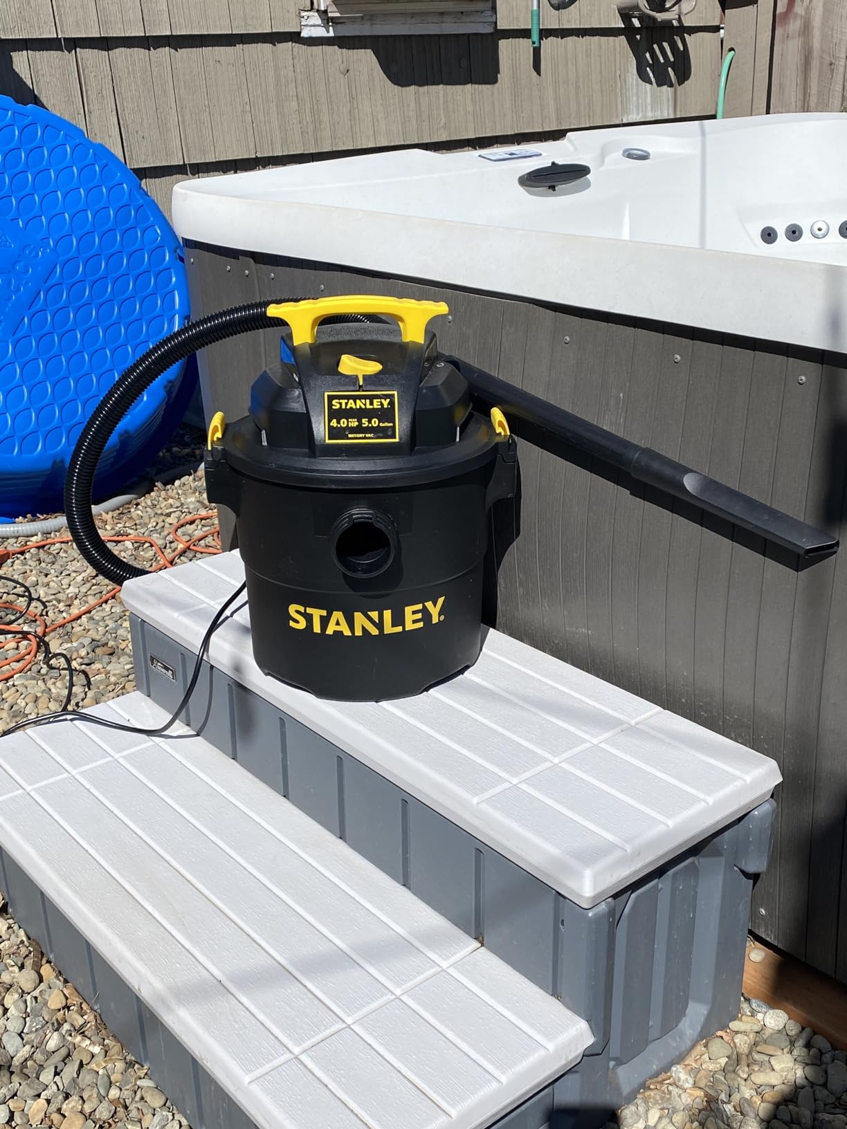 STANLEY Shop Vac SL18115P, 5 Gallon Peak 4 Horsepower Wet Dry Vacuums, Blower 3 in 1 Functions 15 Feet Cleaning Range for Garage, Carpet Clean, Shop Cleaning, Car Detailing with Attachments customer photo 2