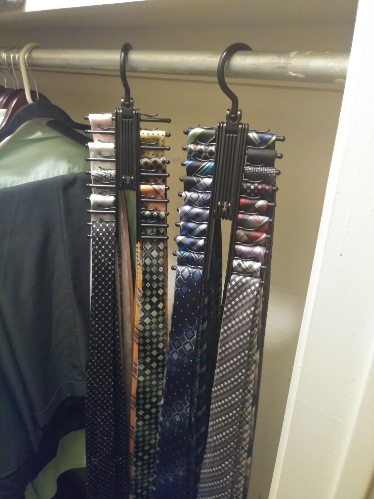 IPOW Upgraded 2 PCS See Everything Cross X 20 Tie Rack Holder,Rotate to Open/Close Tie and Belt Hanger with Non-Slip Clips,360 Degree Swivel Space Saving Organizer customer photo 2