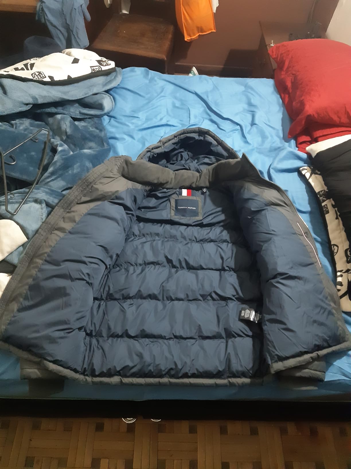 Tommy Hilfiger Men's Down Alternative Hooded Puffer Jacket (Standard and Big & Tall) customer photo 1