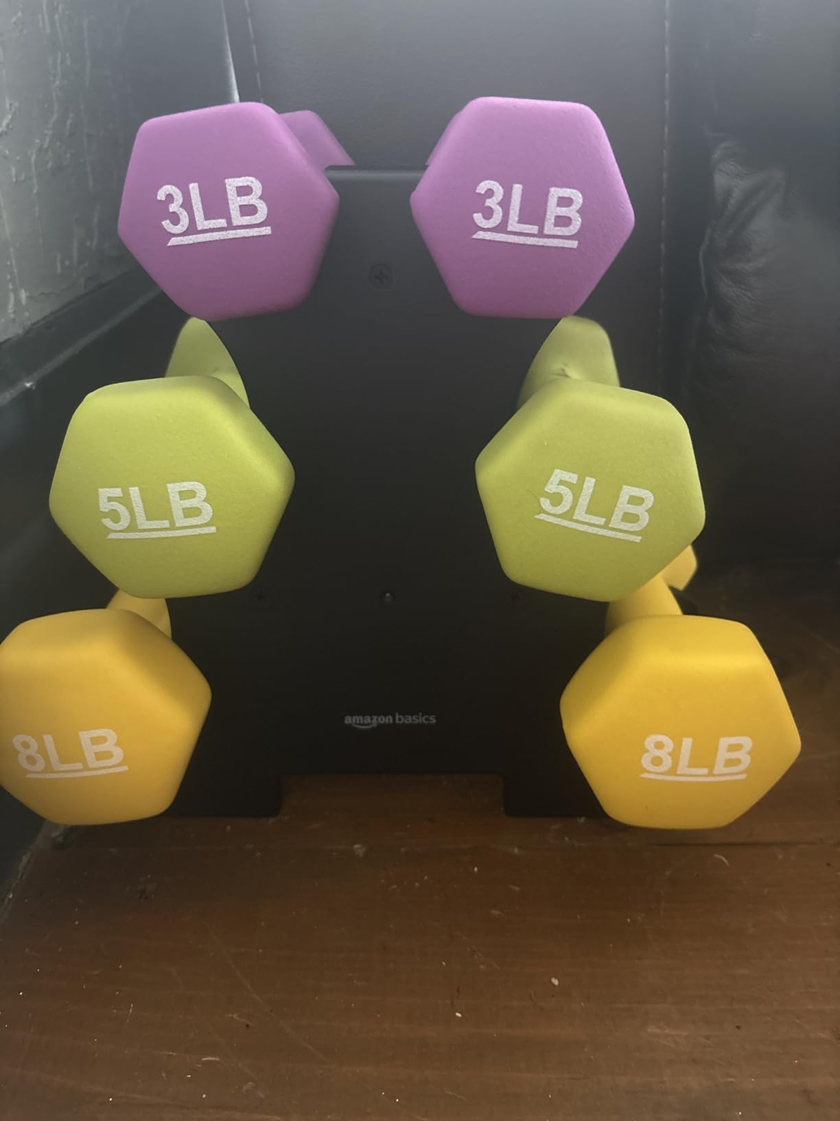 Amazon Basics Neoprene Dumbbell Hand Weights for Exercise and Muscle Toning customer photo 2