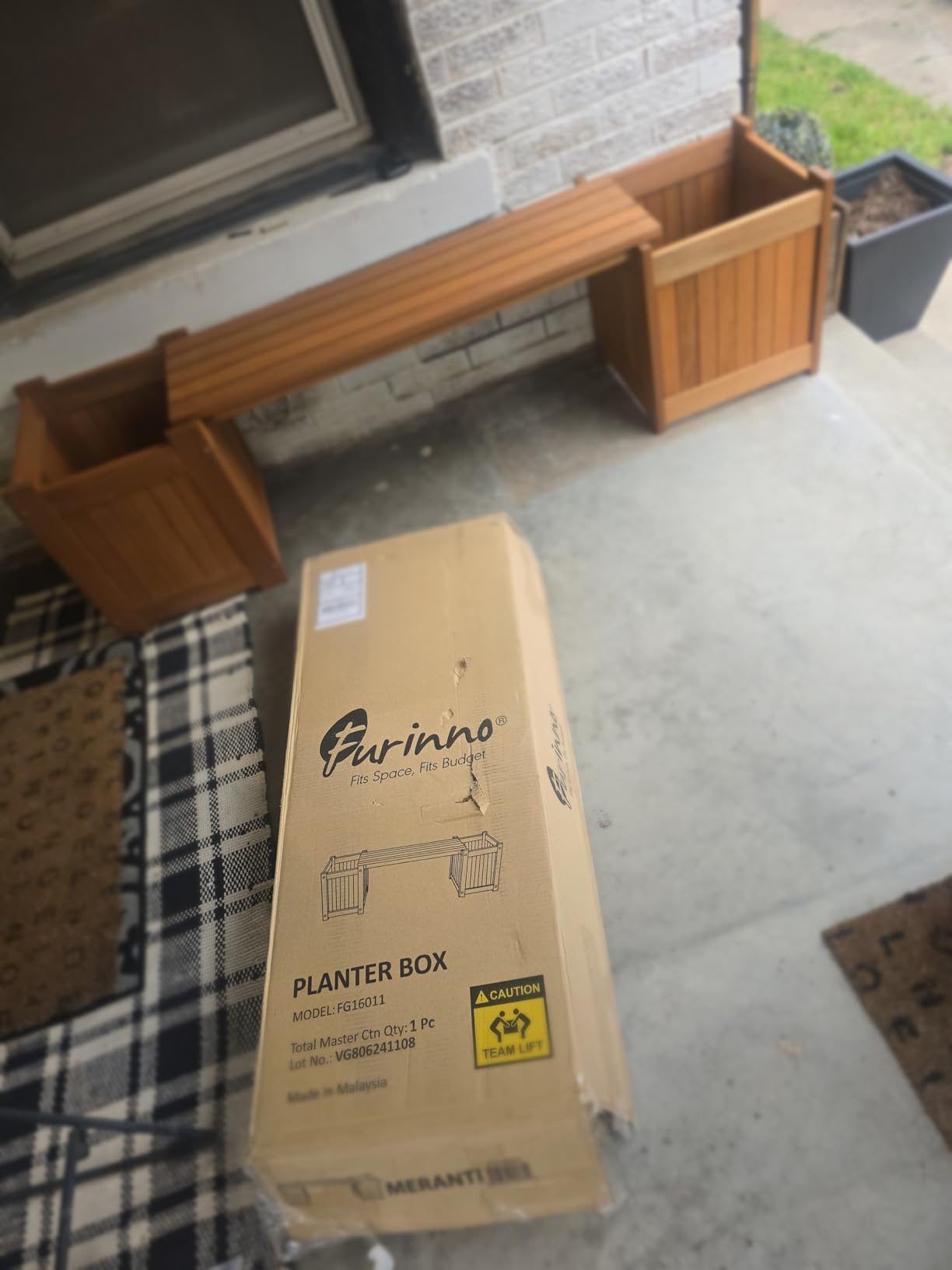 Furinno TIOMAN Outdoor Planter Box with Bench, Natural customer photo 1